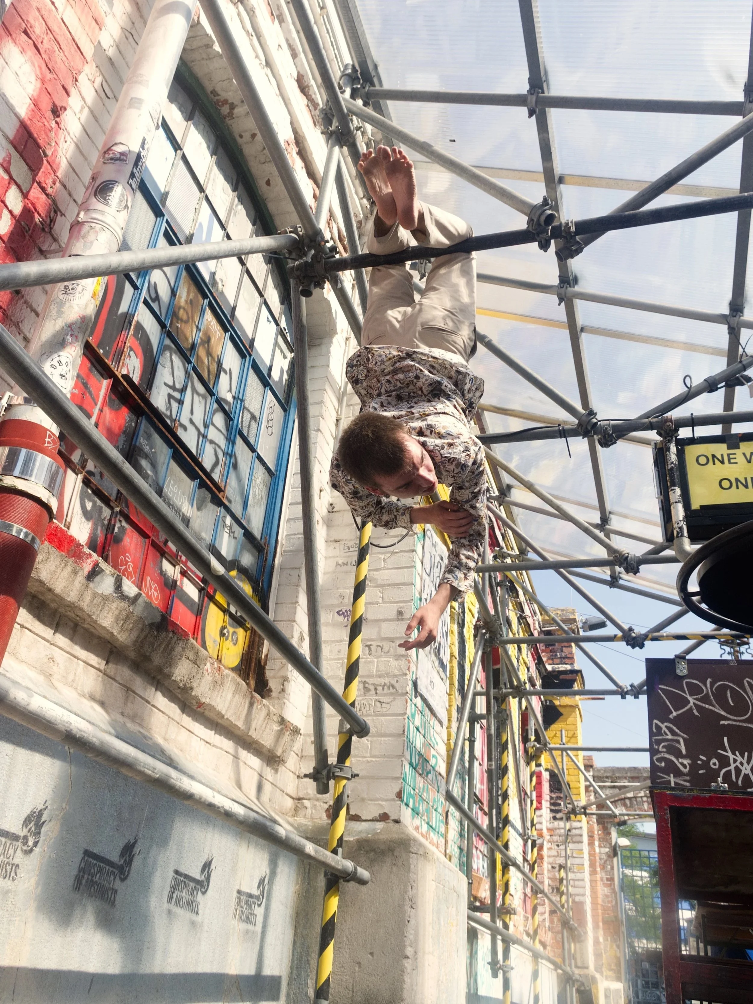 SimonHanging.jpg