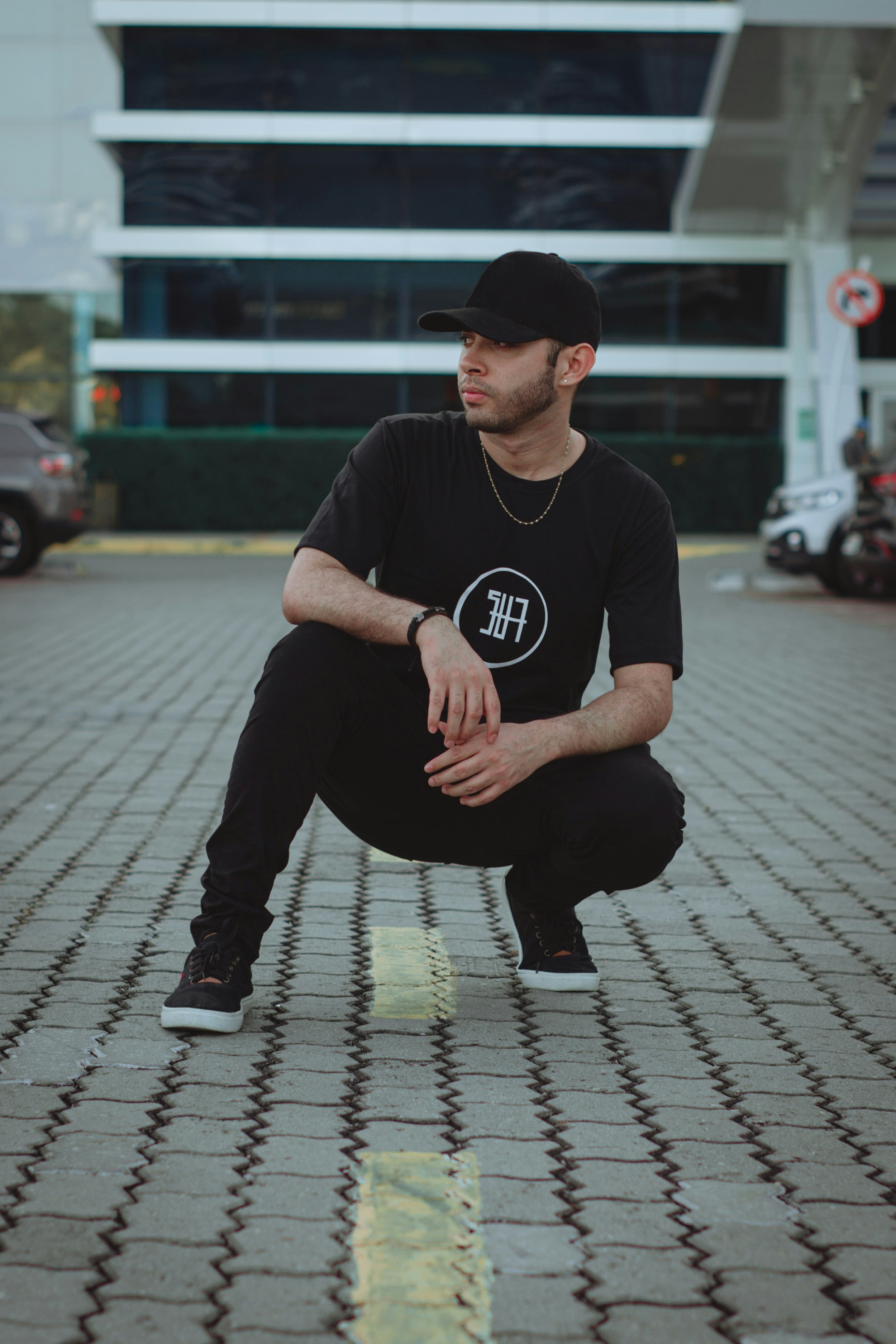 rafael-alves-yddGKuuk5jY-unsplash.jpg