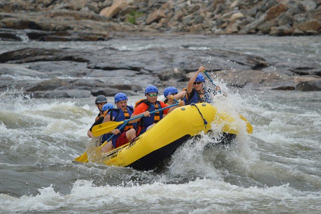 rafting-g3a33d9bfd_1280-low.jpg