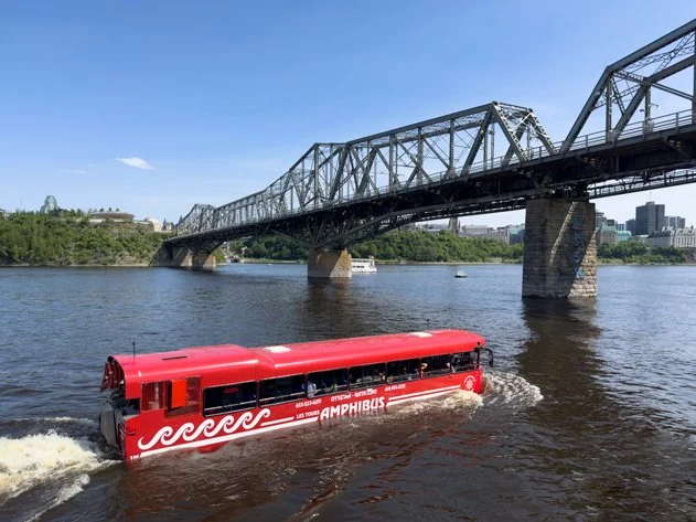 Lady Dive amphibus Ottawa Gatineau boat tours