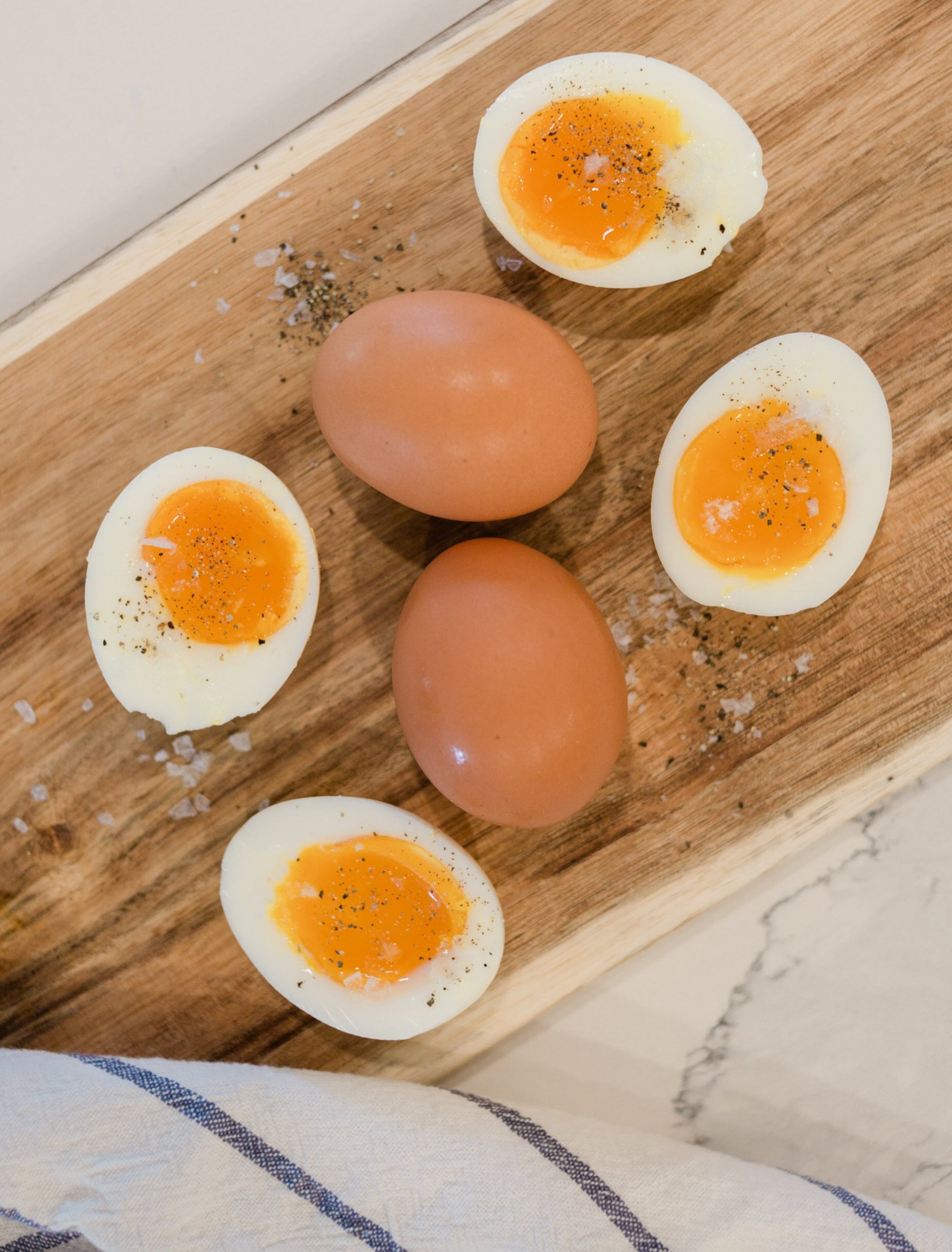 Instant Pot Boiled Eggs {Hard, Soft, or Jammy} –