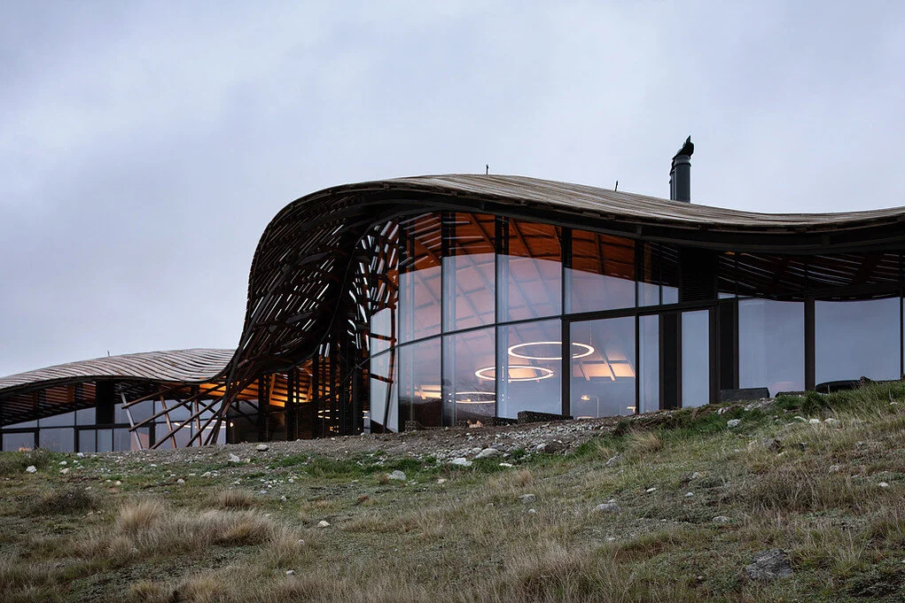 Lindis front of lodge.jpg