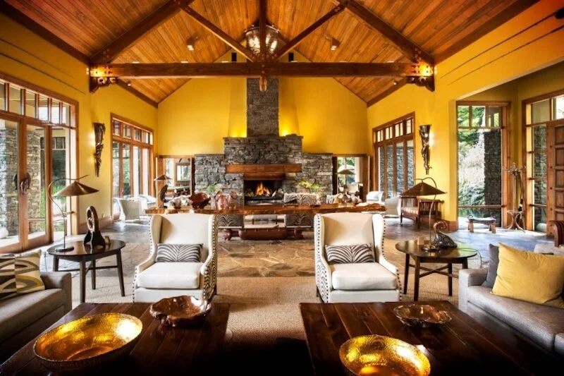 Treetops lounge-800x533.jpg