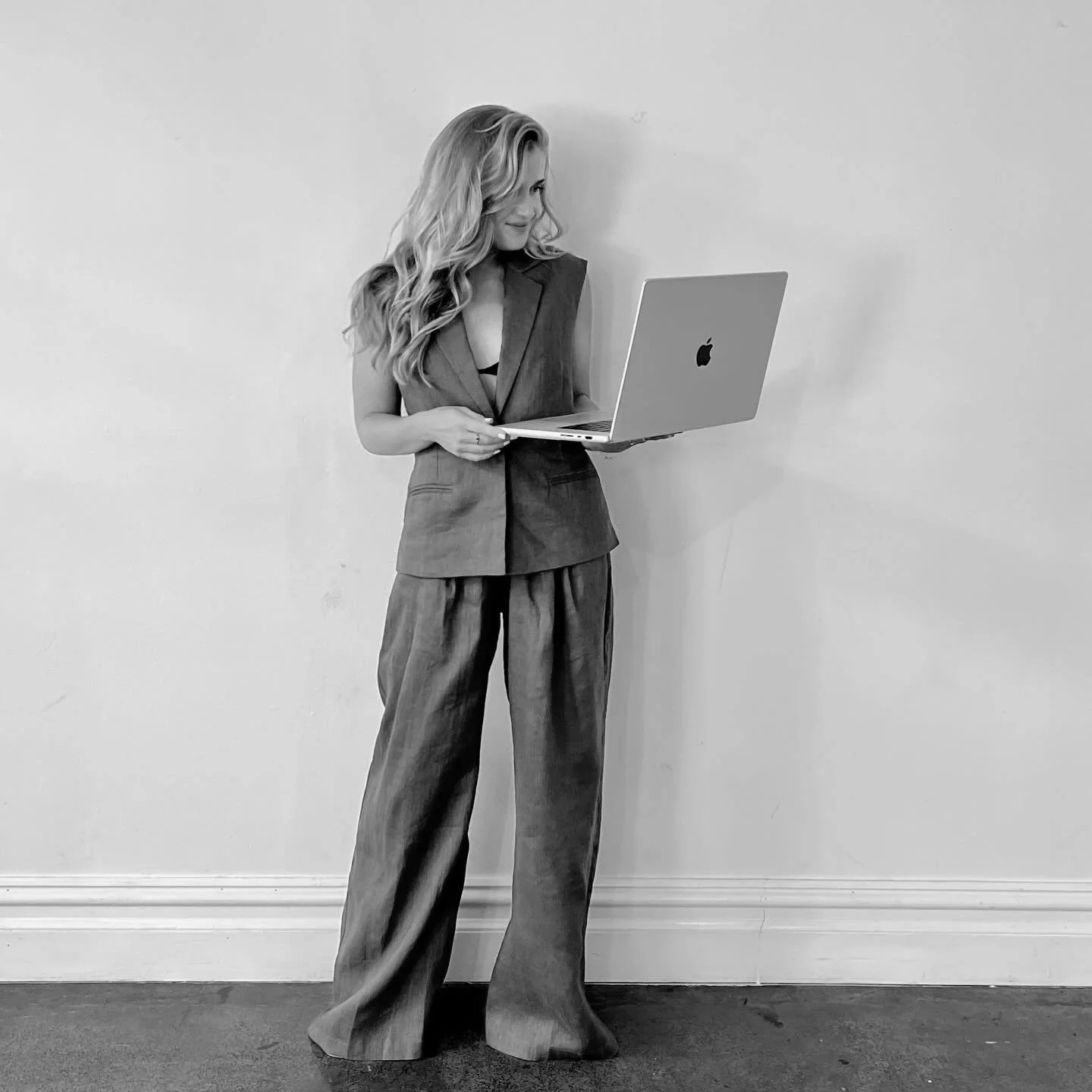 The moments behind the designs&hellip;

A quiet moment to reflect on how this year has begun.

Between projects, client conversations, recording podcast episodes and building Unfolded behind the scenes, I&rsquo;ve been reminded how special this indus