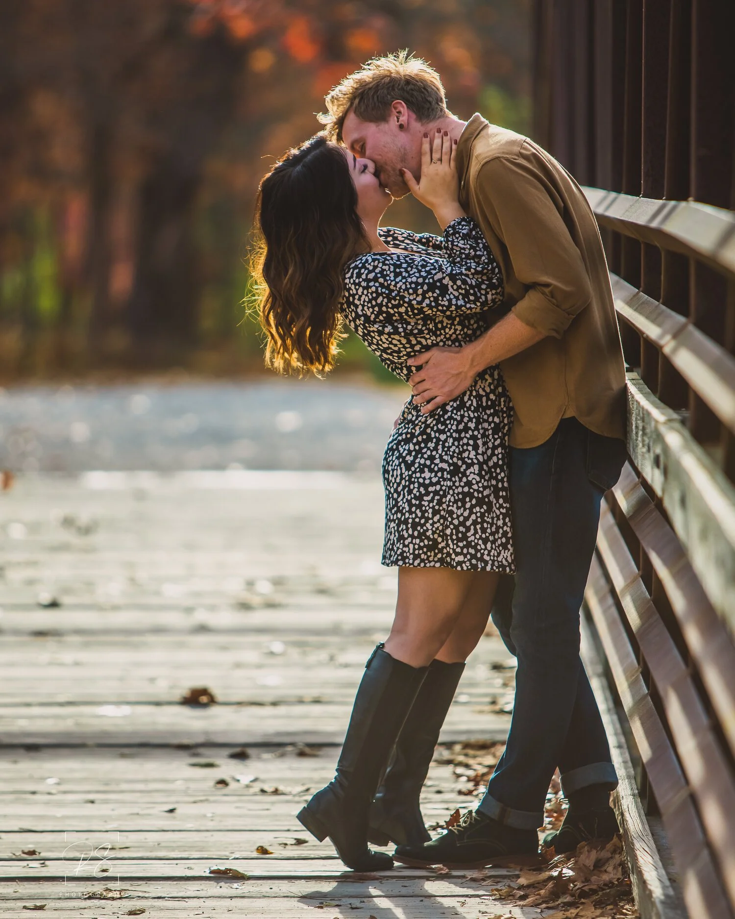 BridgeKiss.jpg
