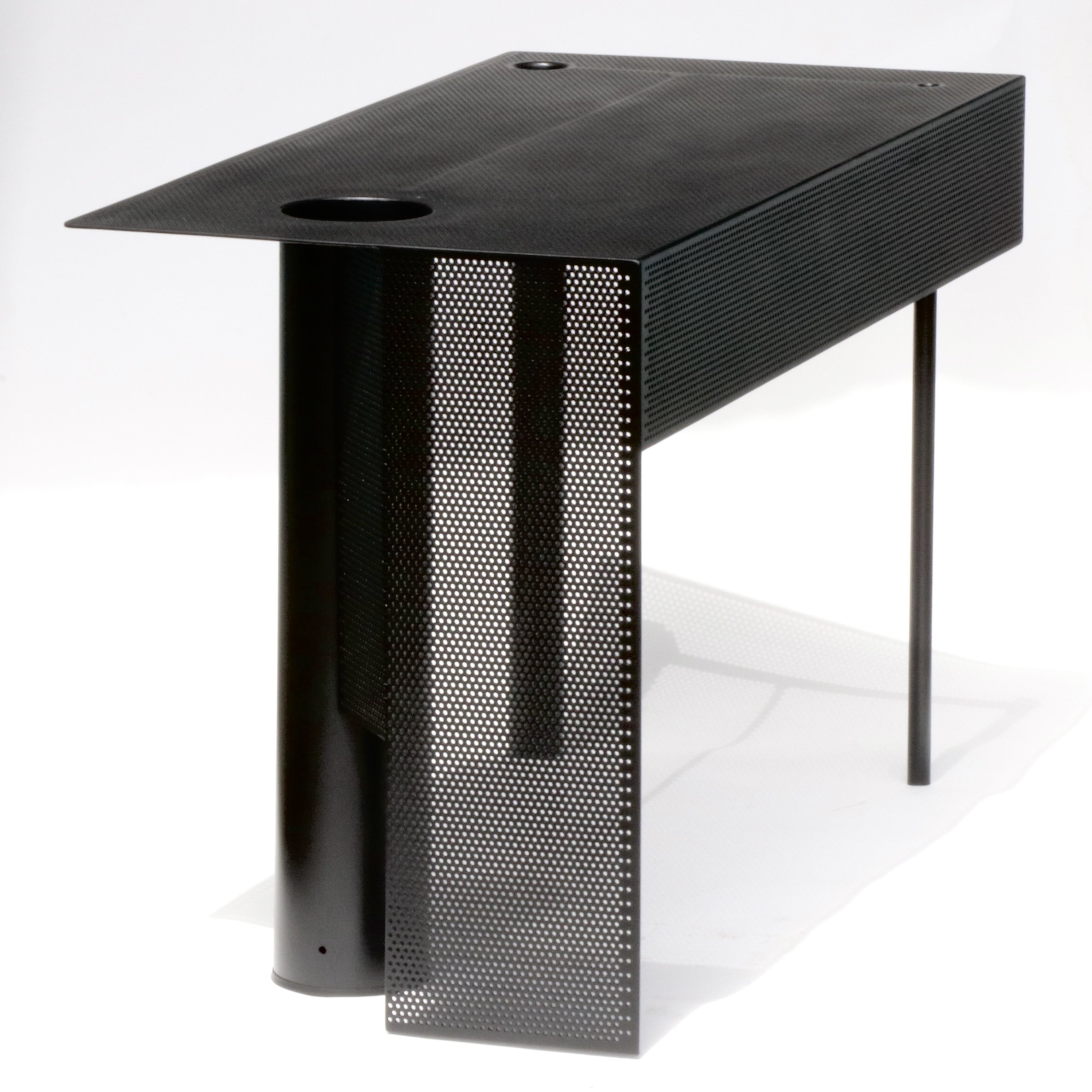 Desk 01