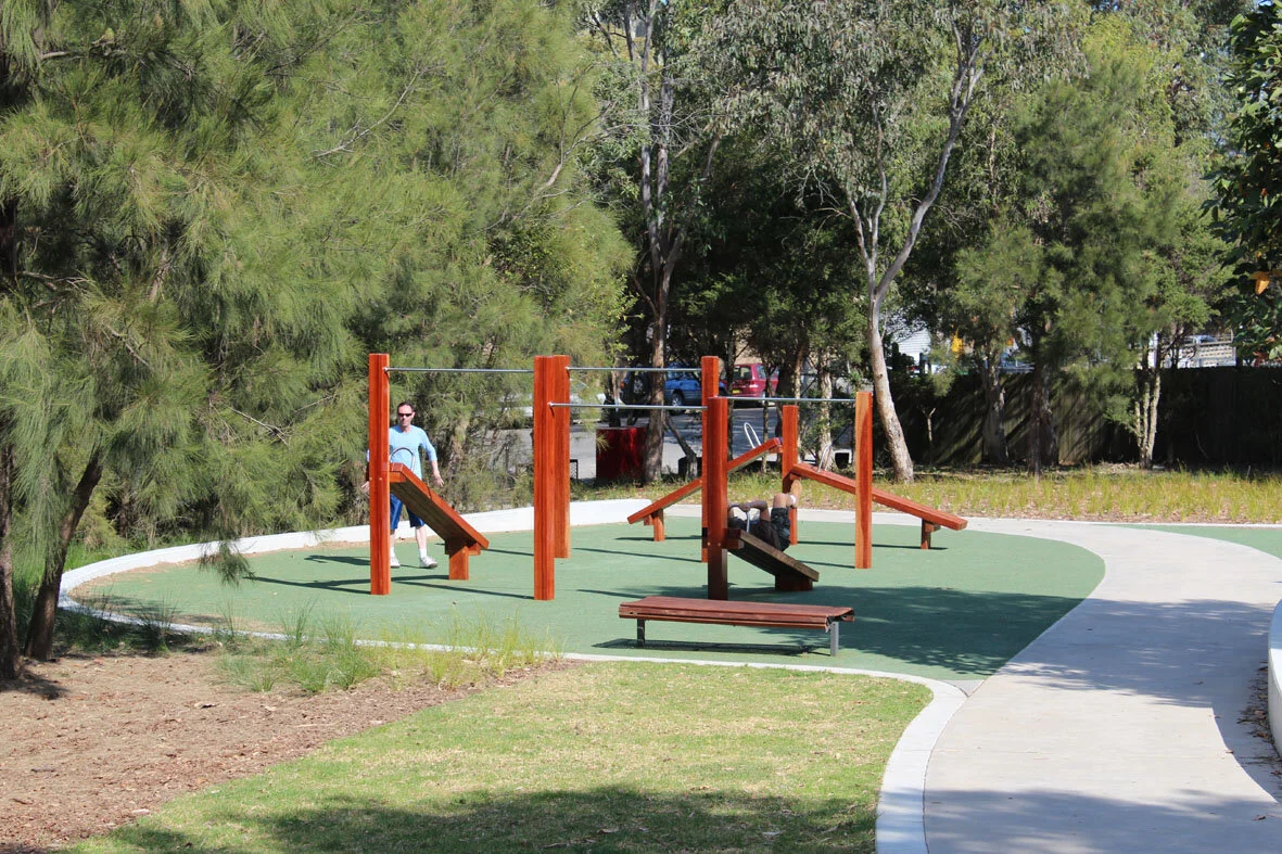 Wooden trail pull up.JPG