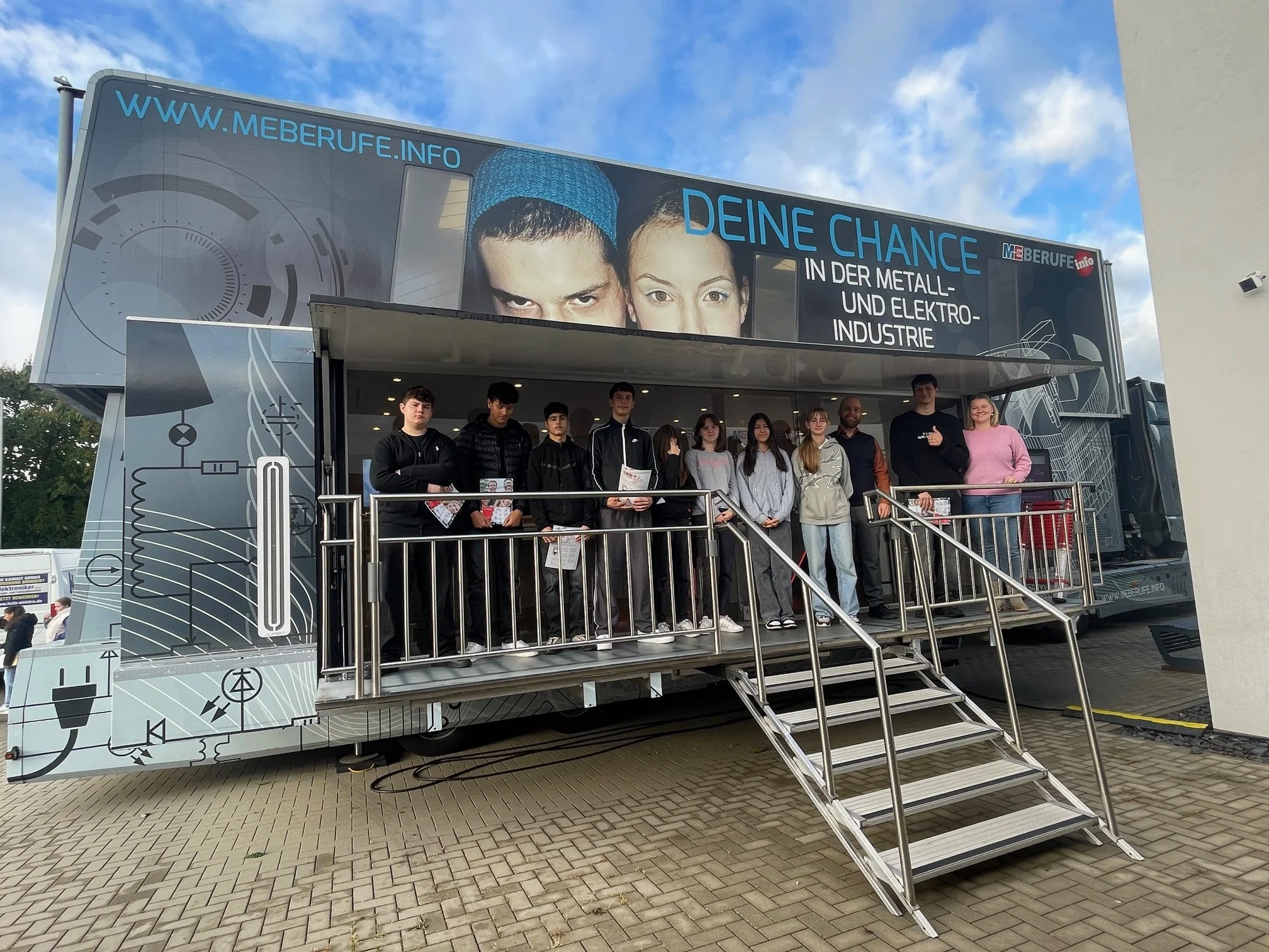 Metall + Elektro-Truck an der MS Mar
