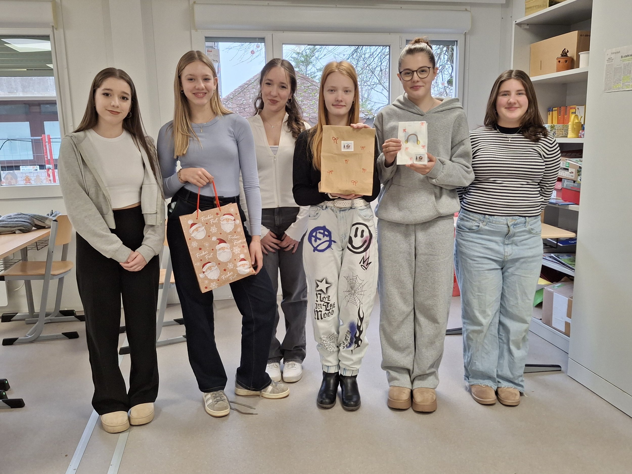 Fairtradebestellung Übergabe 1.jpg
