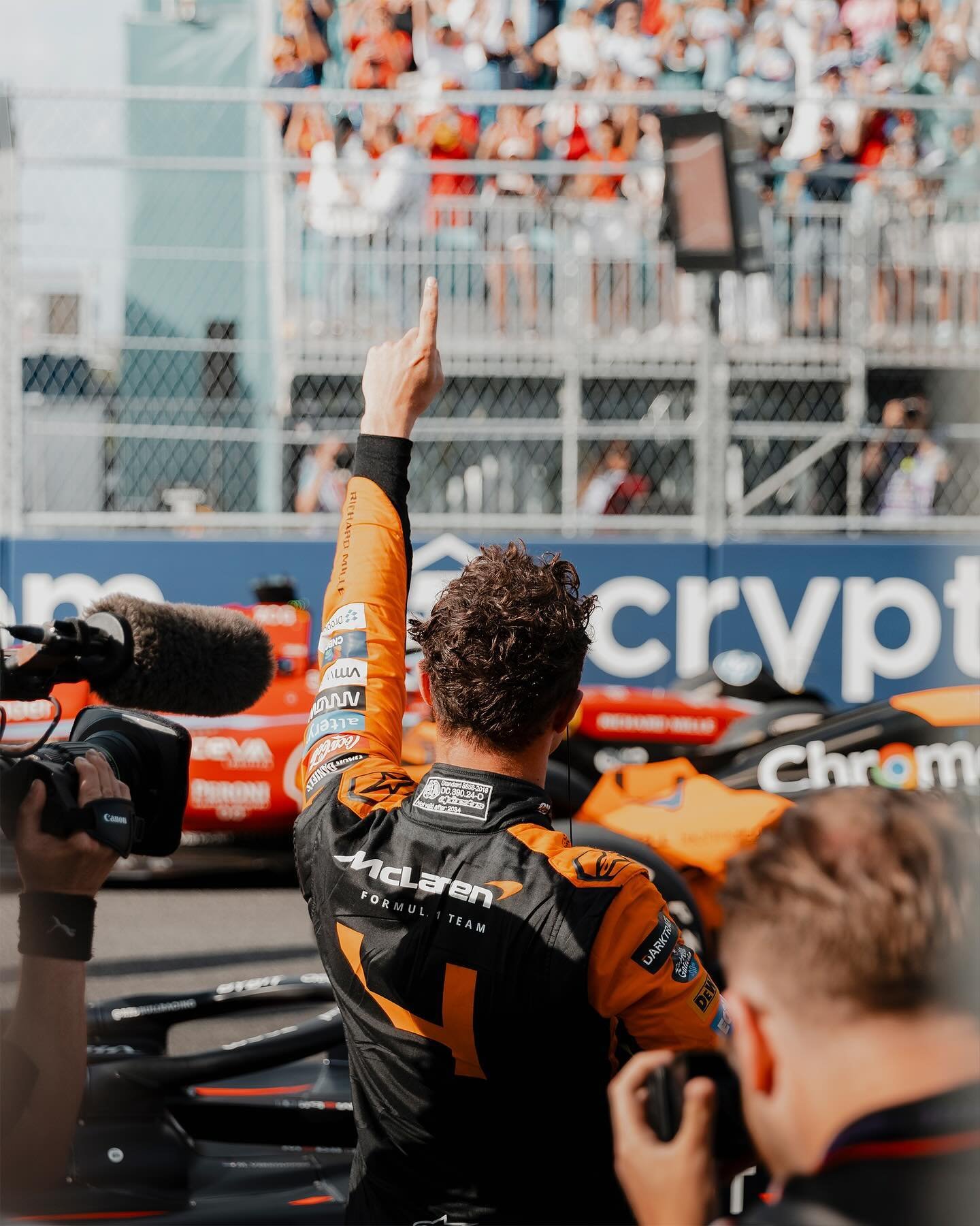 Popping his cherry in papaya 🍒

Shot with @16kagency 

#ln4 #landonorris #miamigp #mclaren #formula1 #f1 #contentcreator #landonorris4