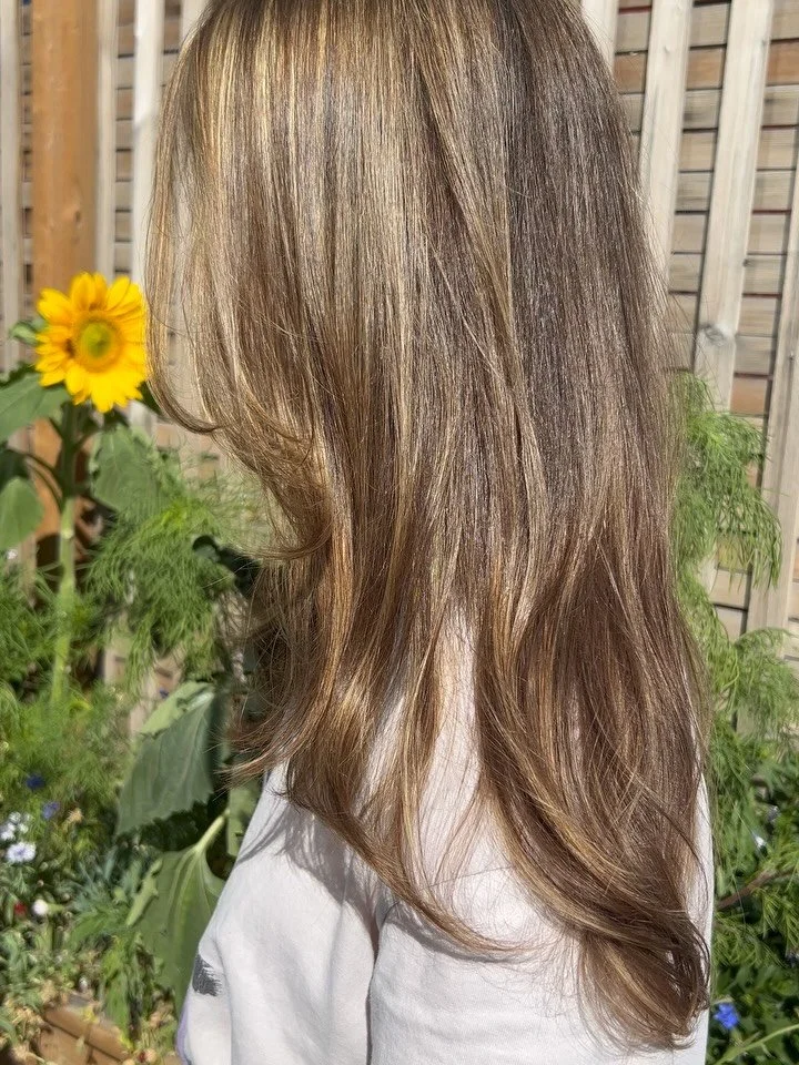 From summer sun ☀️ to classroom ready ✏️ - polished highlights and the perfect cut by Rebecca.  #yychairsalon #yyc #yycbeauty