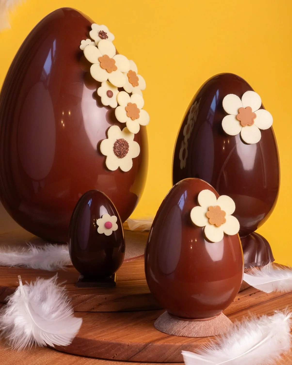 L&eacute;opold, l&rsquo;&oelig;uf de P&acirc;ques 🥚 🧡✨
Laissez-vous s&eacute;duire par L&eacute;opold, une cr&eacute;ation d&rsquo;exception pour un dimanche de P&acirc;ques inoubliable. Fa&ccedil;onn&eacute; &agrave; la main dans notre atelier nan