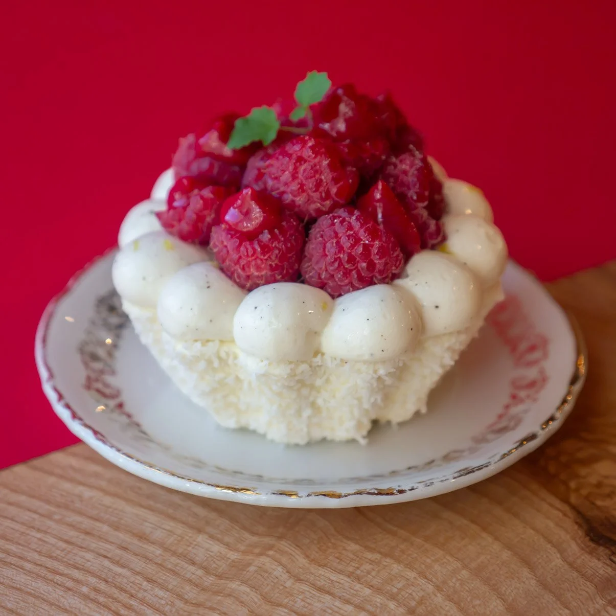 Pavlova framboise Web -1500479.jpg