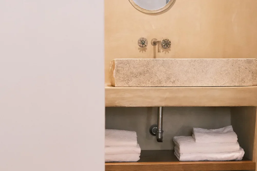 deluxe12.webp (Copy)