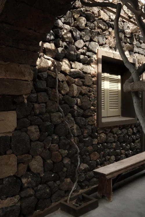 deluxe 6.webp (Copy)