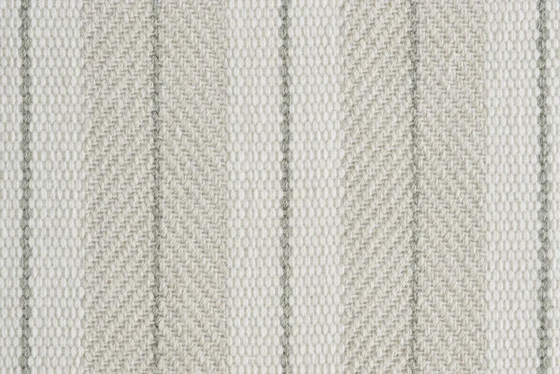 Meg: Khaki
Width: 15"
100% Wool