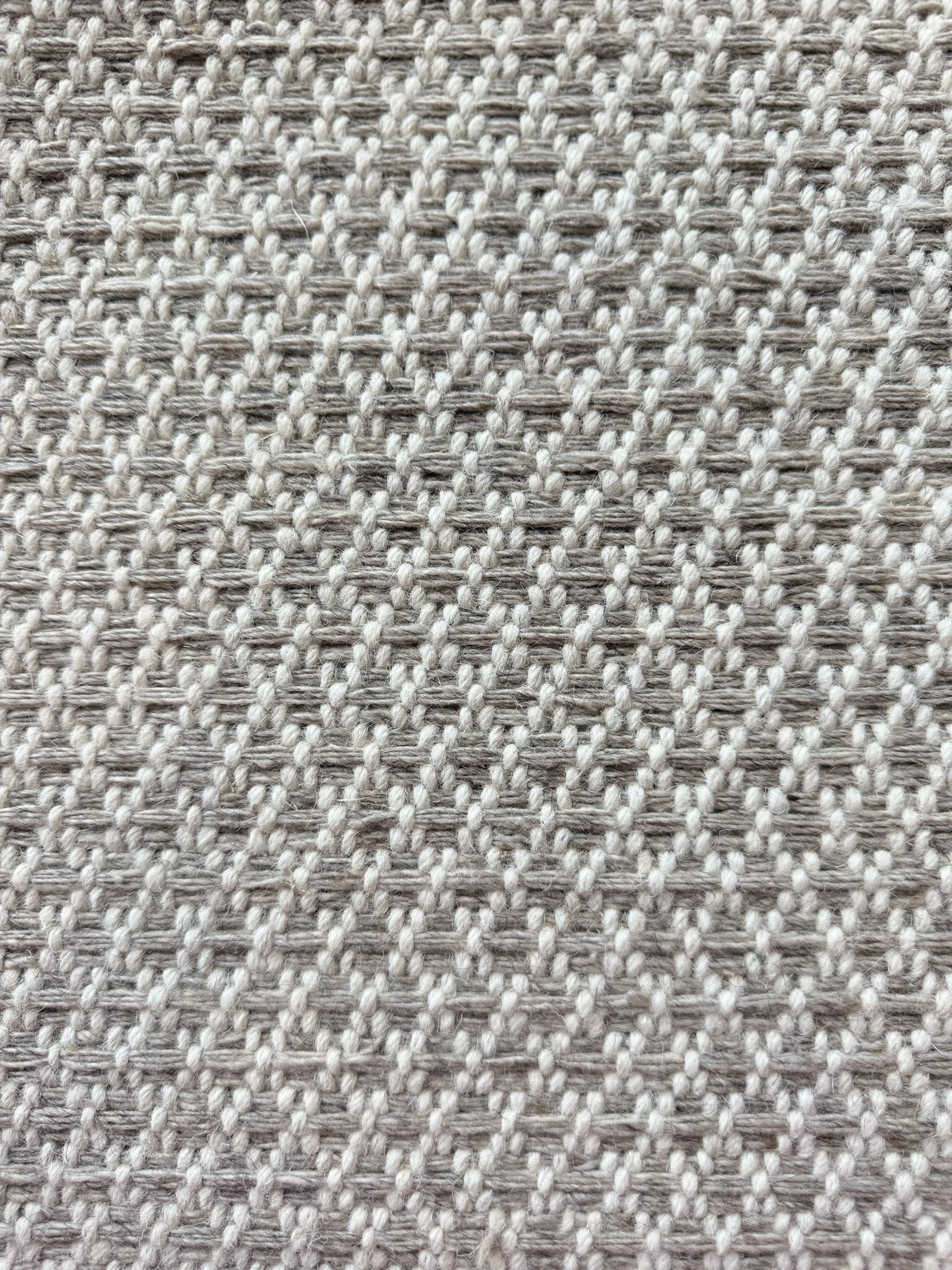Galaxy: Taupe
Width: 15'
100% Wool