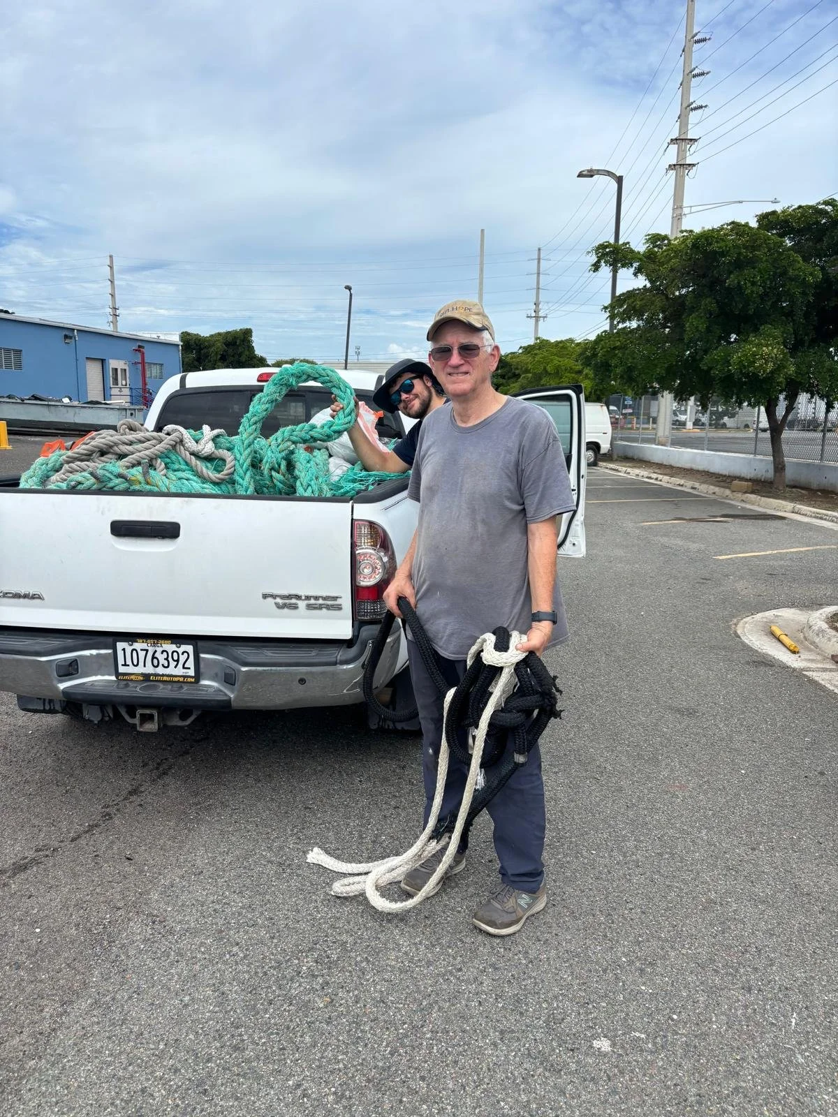 At least 8 mooring lines broke in Jacmel, including the 2 1/2 inch one...a Tacoma bed full of lines for the trash...about $3000 worth