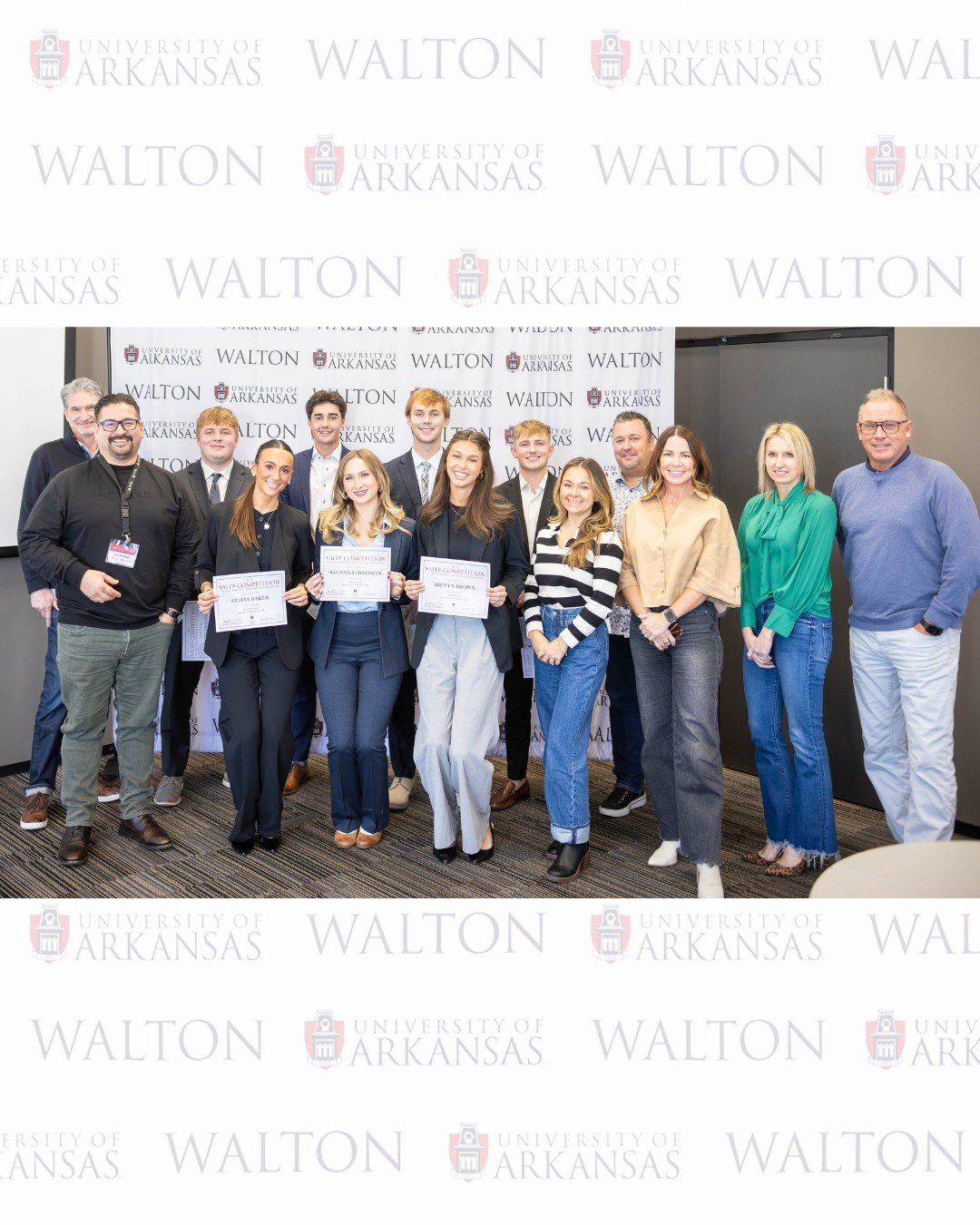 ✨🎮 An incredible two days at the University of Arkansas!

Kendal King and Soapbox Retail, joined our partners at @playstation to serve as lead judges for the University of Arkansas Advanced Class Sales Competition at the @uawaltoncollege 

The event