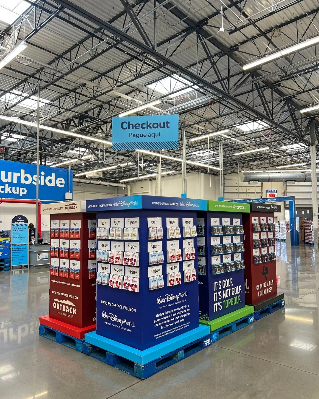 💳🎁 Proud to share this large-scale @InCommPayments gift card pallet display our team at Kendal King Group designed and produced for @SamsClub.

Featuring multiple premium brands, from @Outback Steakhouse and @TexasdeBrazil to @WaltDisneyWorld and @
