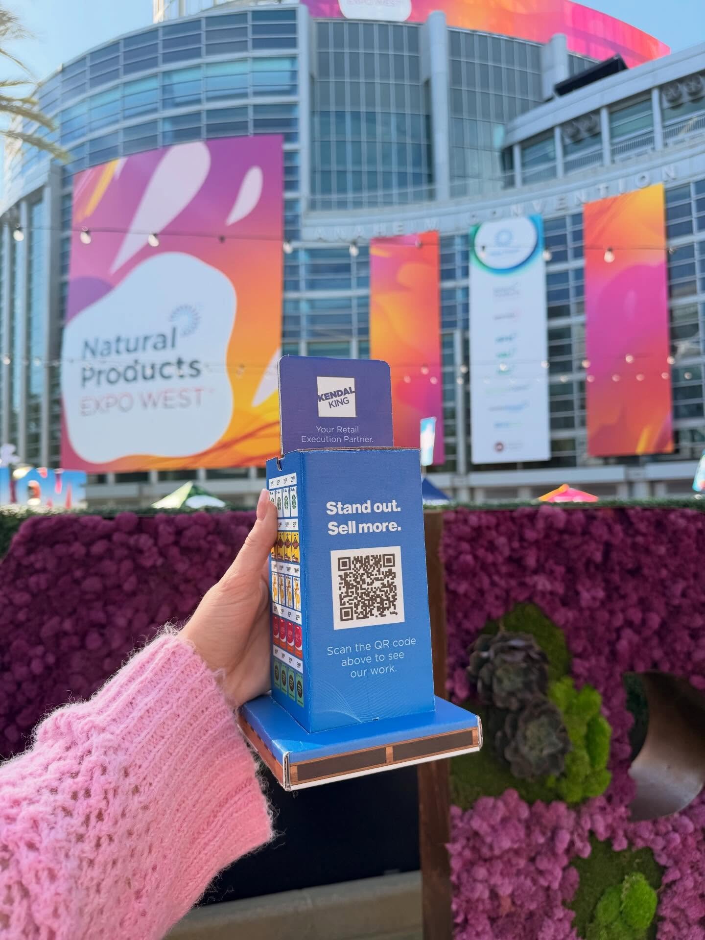 Expo West highlights!
So many brands, samples, connections, and great energy. We had such a great time meeting so many awesome brands and people. It was exciting to see the newest innovations in food, beverage, and health and get a glimpse of what&rs