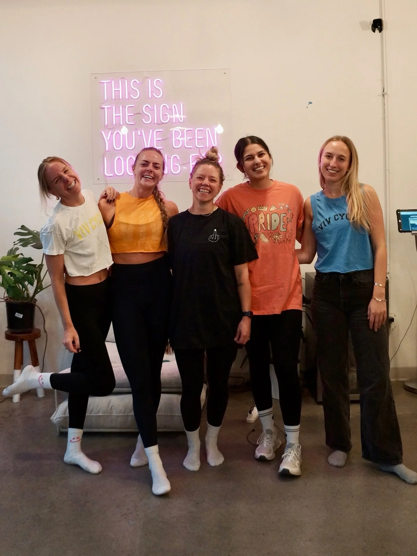 DONT FREAK OUT!!!! OR DO!!!!
We have dug deep into the Viv archive and will be dropping a capsule collection of almost everyyyy style of merch we have ever made since we first opened our doors over 6 years ago π₯Ή
Most styles only have 1-2 size opti