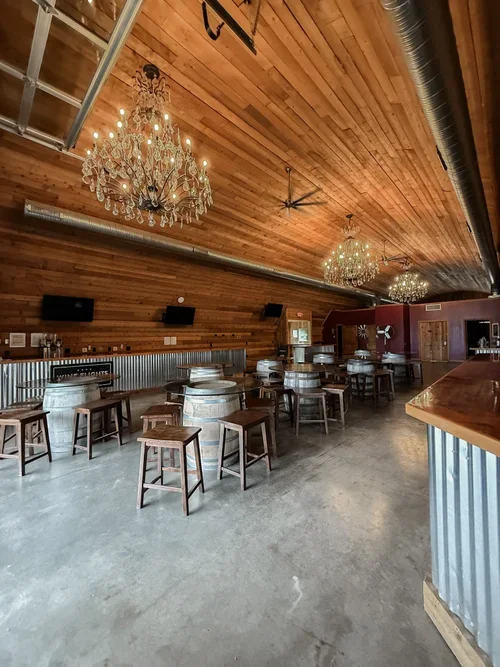 barrel+room+kc+bridal+shower.webp