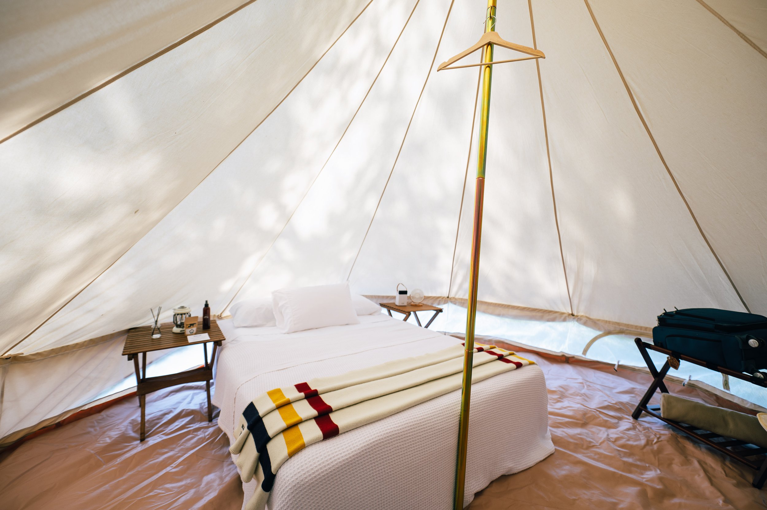 Pitched-glamping-tent-rental-corporate-retreats-arizona-minnesota-california-utah00110.jpg