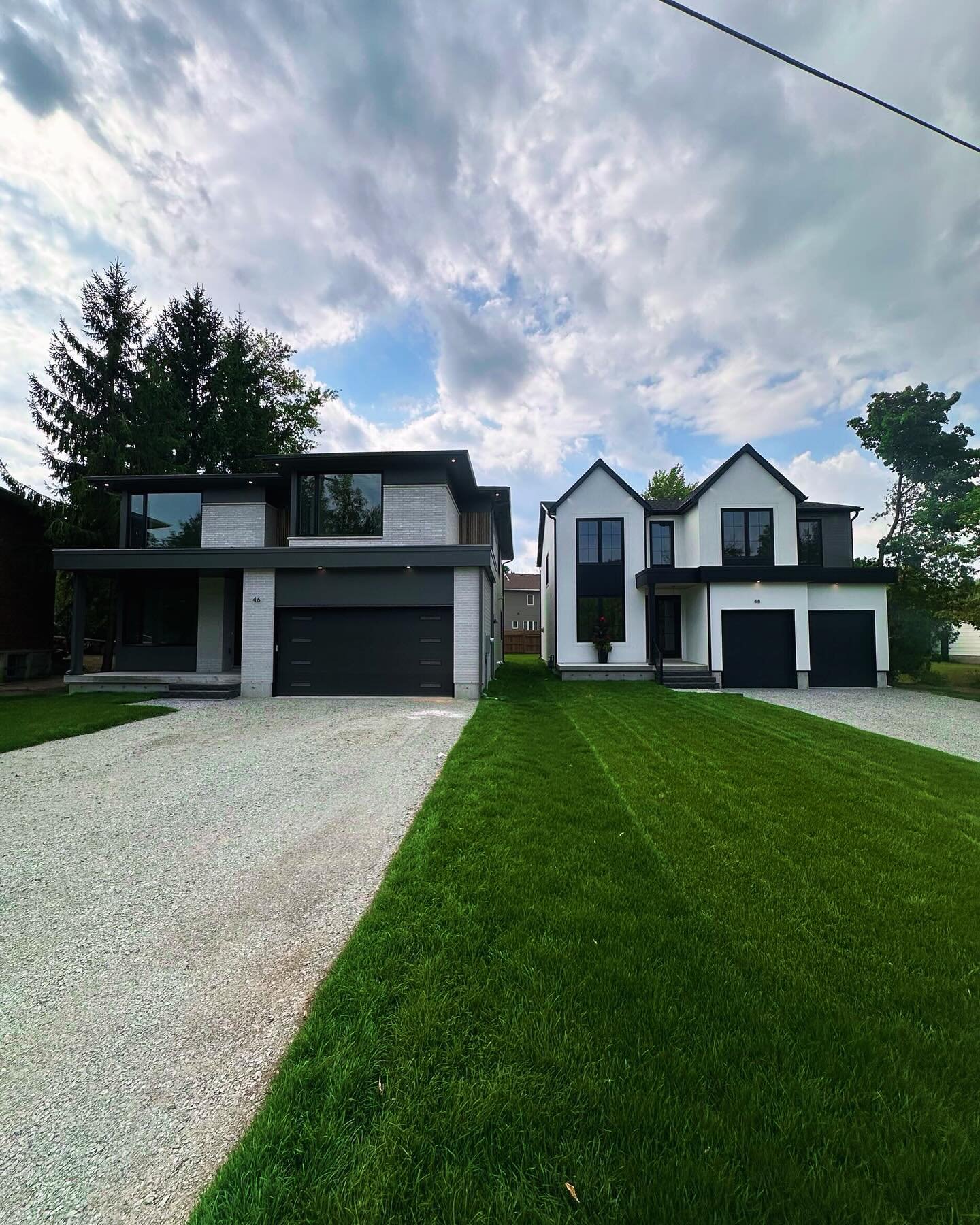Development complete with both homes sold and occupied 🏡 congrats to the new home owners of these beautiful spaces in a magnificent area 🍾 #sold #realestate #barrie #customhomebuilding #infills #realestatedevelopments #luxury #inspiration #newbuild