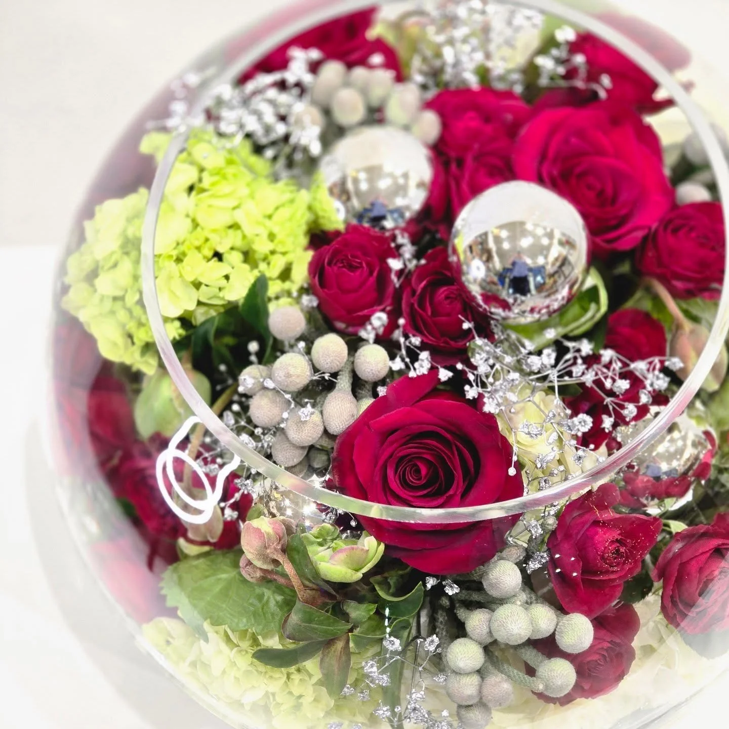 Serving seasonal glam one swish bowl at a time.

Check out our gallery for even more holiday floral inspiration! Link is in the bio.

#swishandcompany