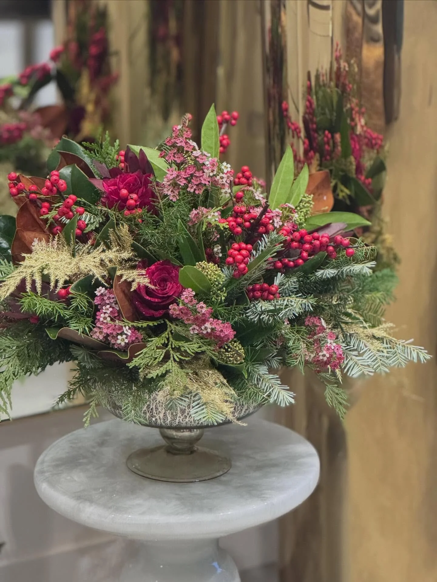 The Plaza Hotel called, they would like their arrangement back. 🎄

#swishandcompany