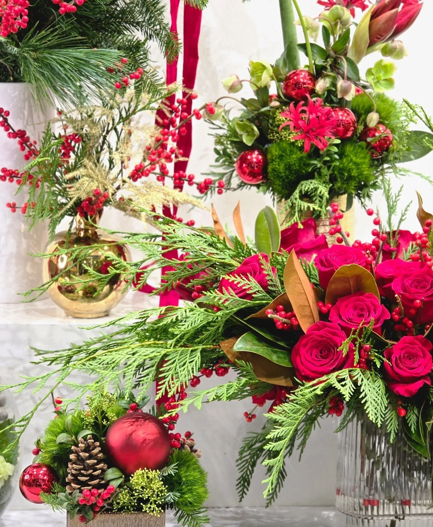 Open this morning for your last stems of the season. Then we pause, reflect and reset. 

Thank you for letting us be a part of your year. With love, Swish + Company. 🤍

#swishmas