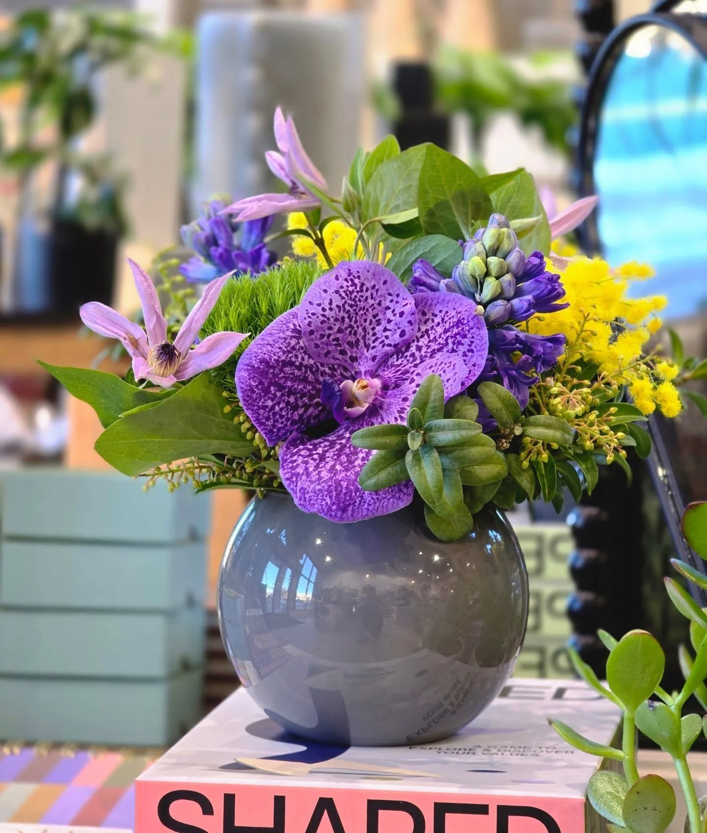 Boring? We don't know her.

#swishandcompany