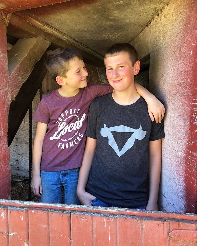 Peyton and Teagen are modeling our new Country Living Apparel.  Shop our new vintage T-shirts and hats for kids and adults on our website!  Save 10% through a June with code APPAREL10! 
#tshirtsale #hatsale #supportlocalbusiness #supportlocalfarmers 