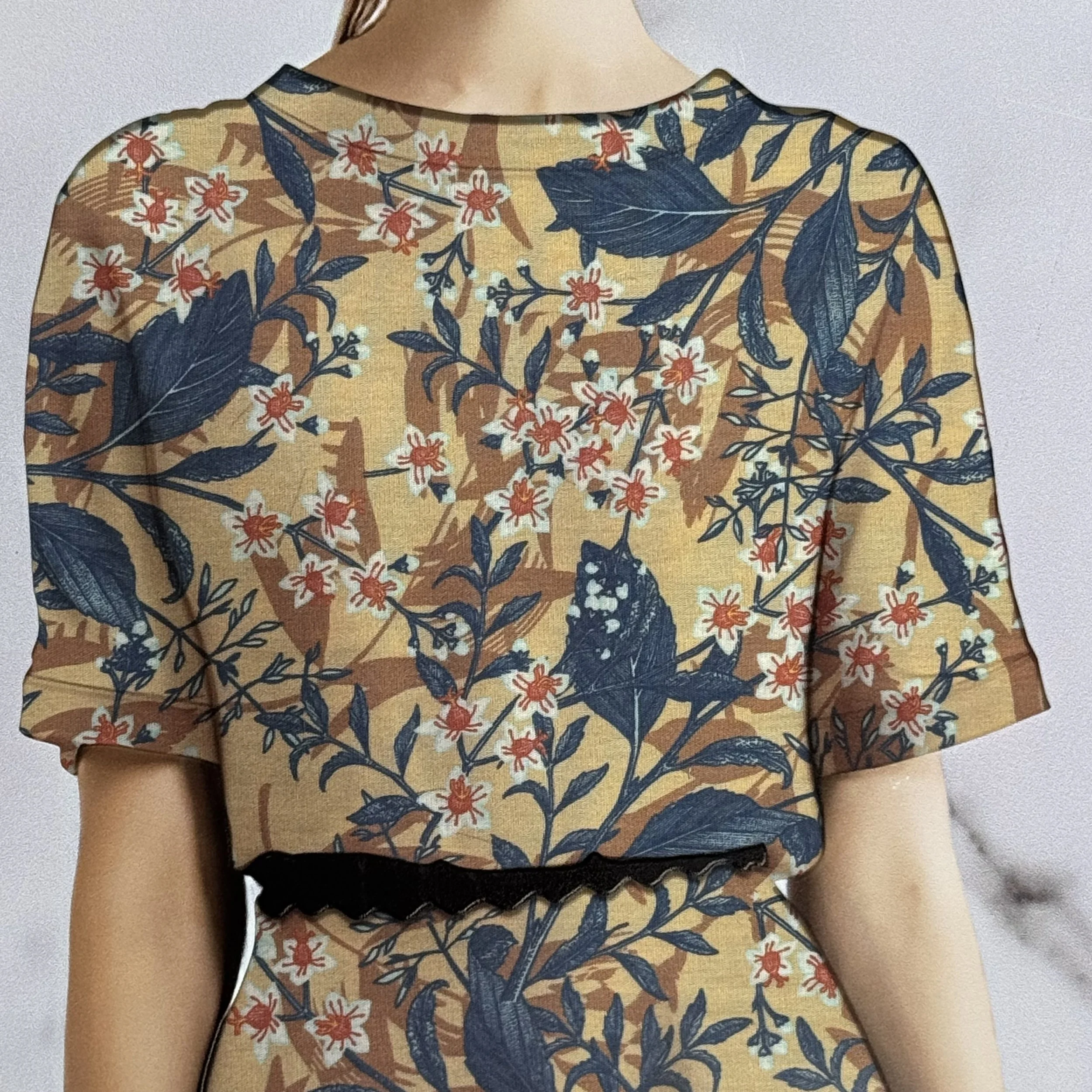 UC-5589C DSGN NO-4 COL NO-3 CTLG.JPG