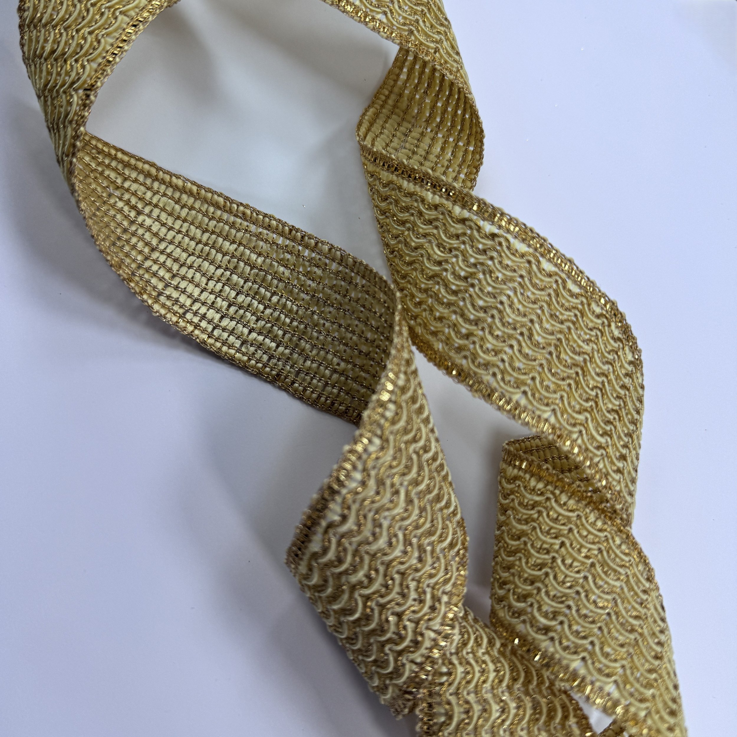 UC-LT-5928-Soft Metallic Gold (5).JPG