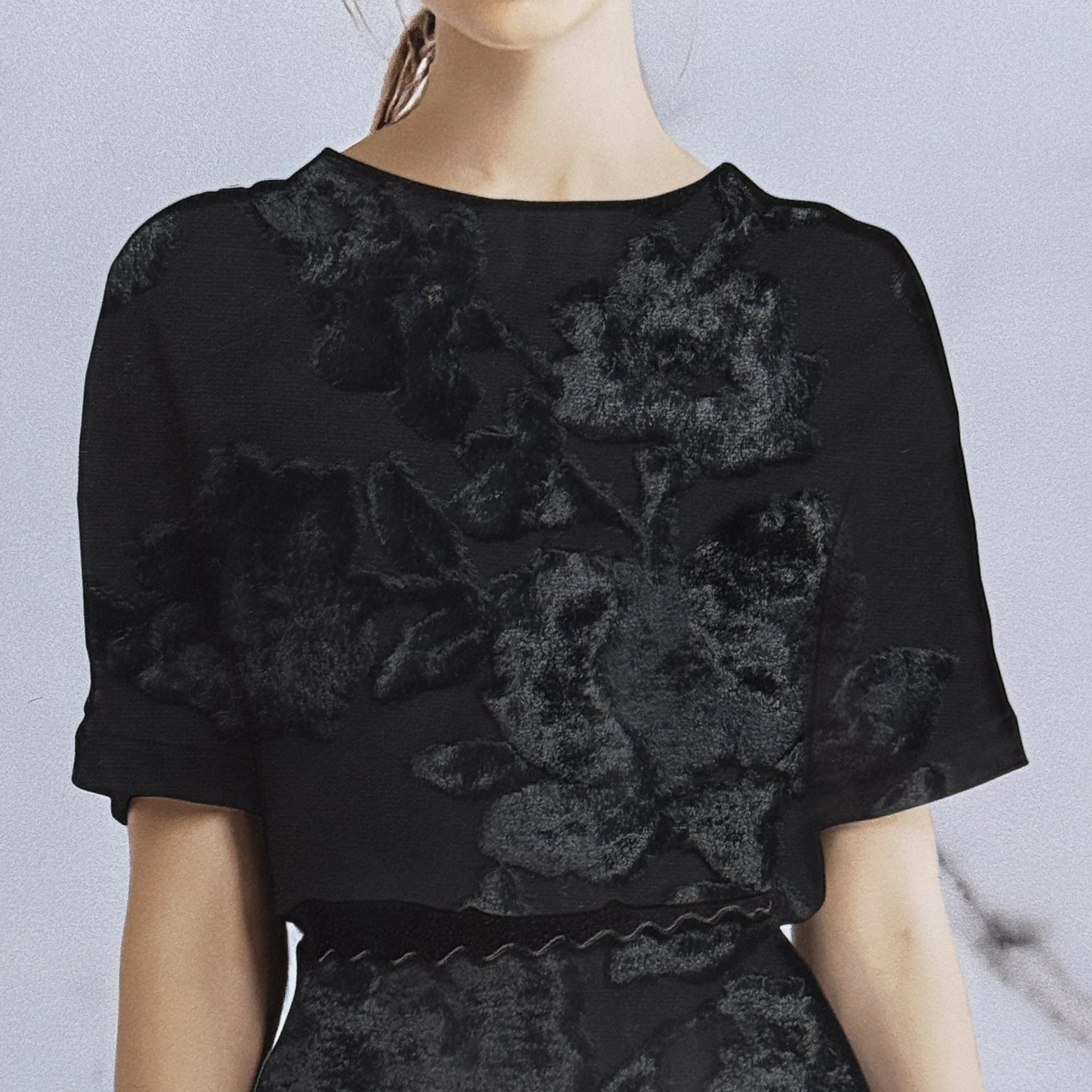 UC 5353 DSGN 1217 C#1  CTLG - BLACK.JPG