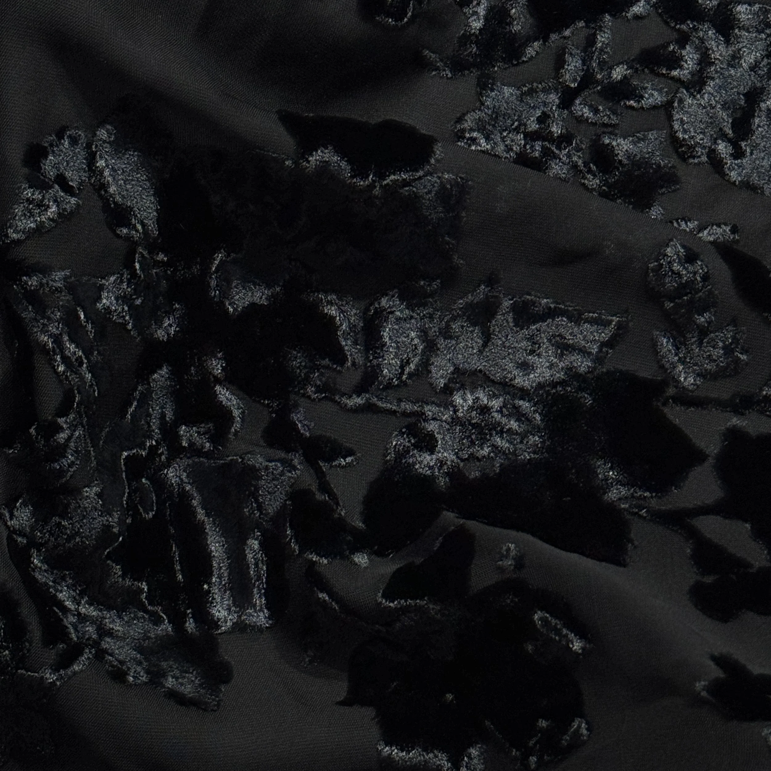 UC 5353 DSGN 1220  C#1 BLACK (2).JPG