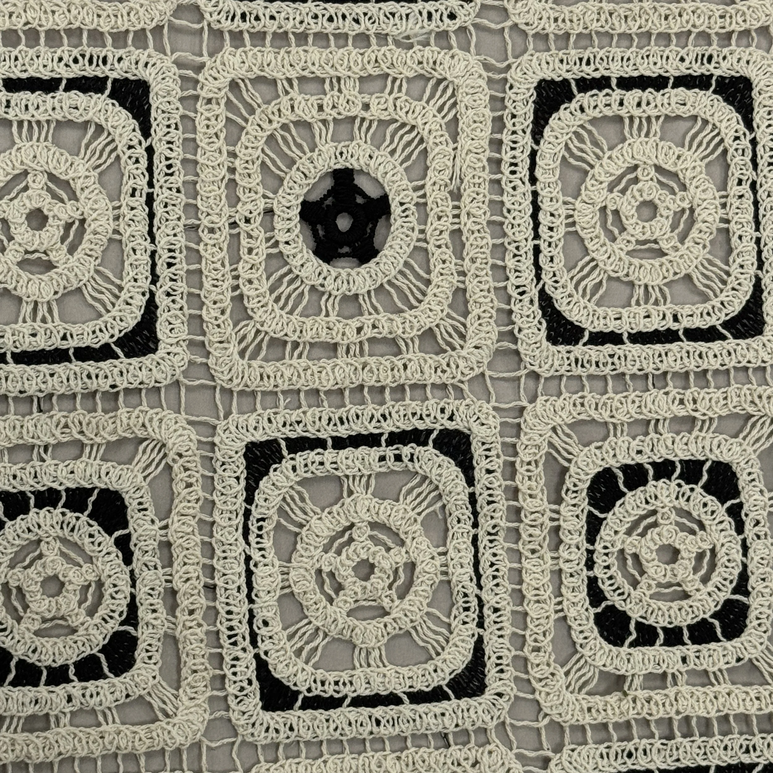 UC 5588 B COL#4 BLACK.JPG