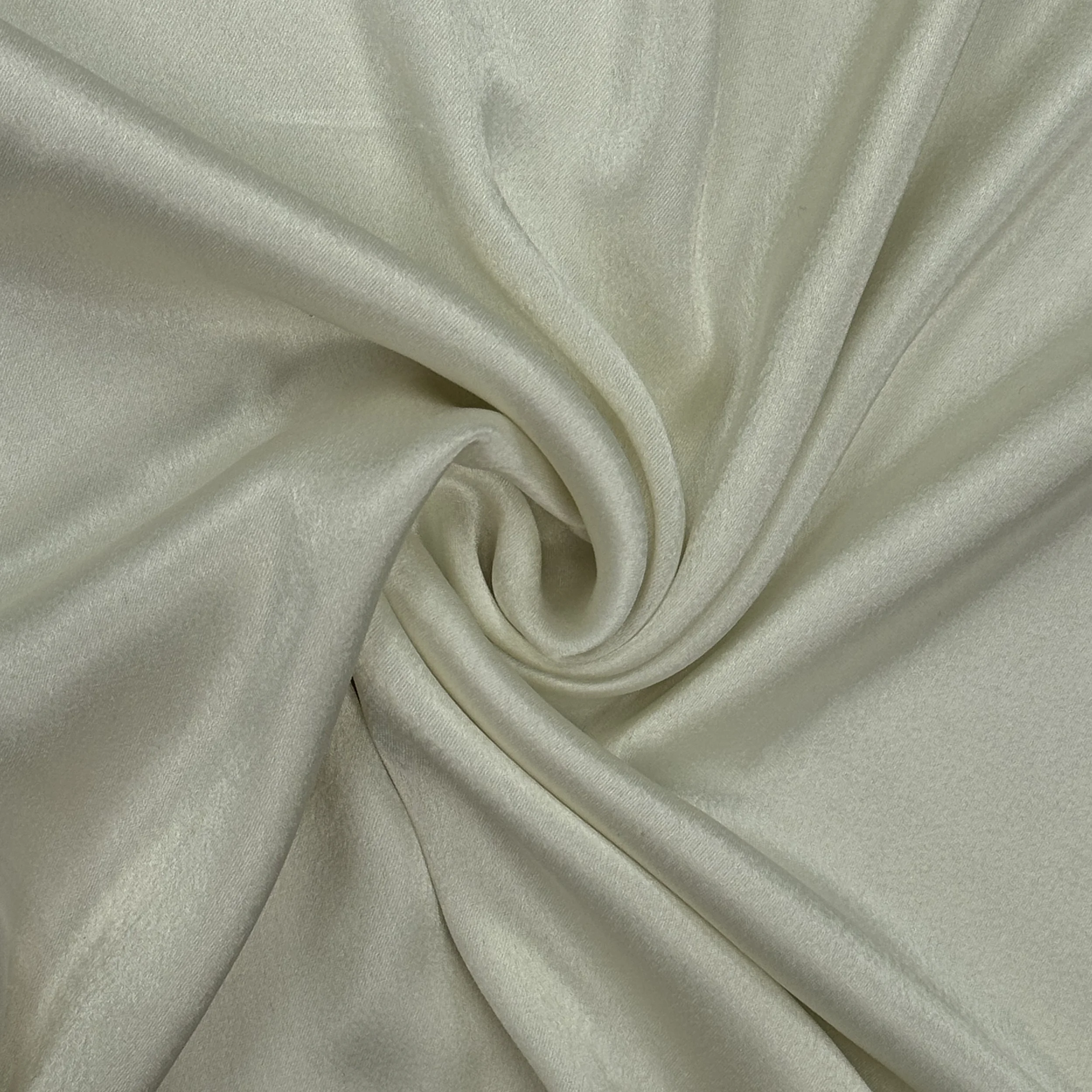 Dull Duchess Light Satin - Colour Code : 8