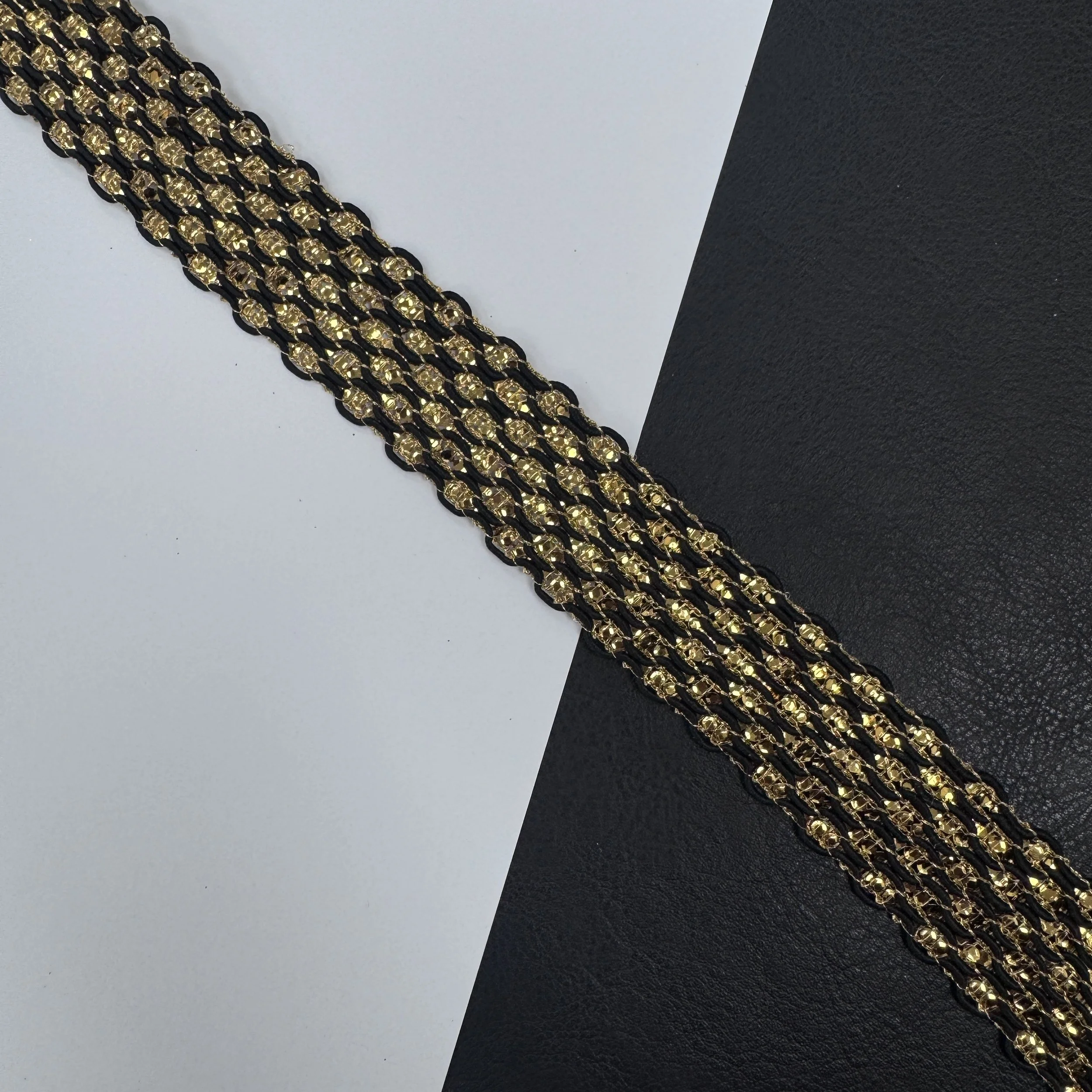 D#7009 - BLACK GOLDEN (2).JPG