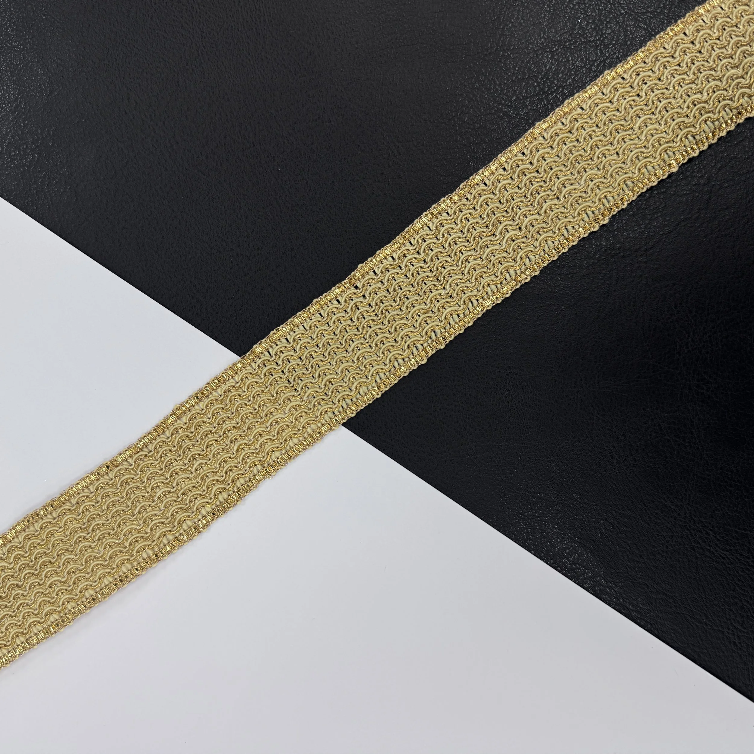 UC-LT-5928-Soft Metallic Gold (1).JPG