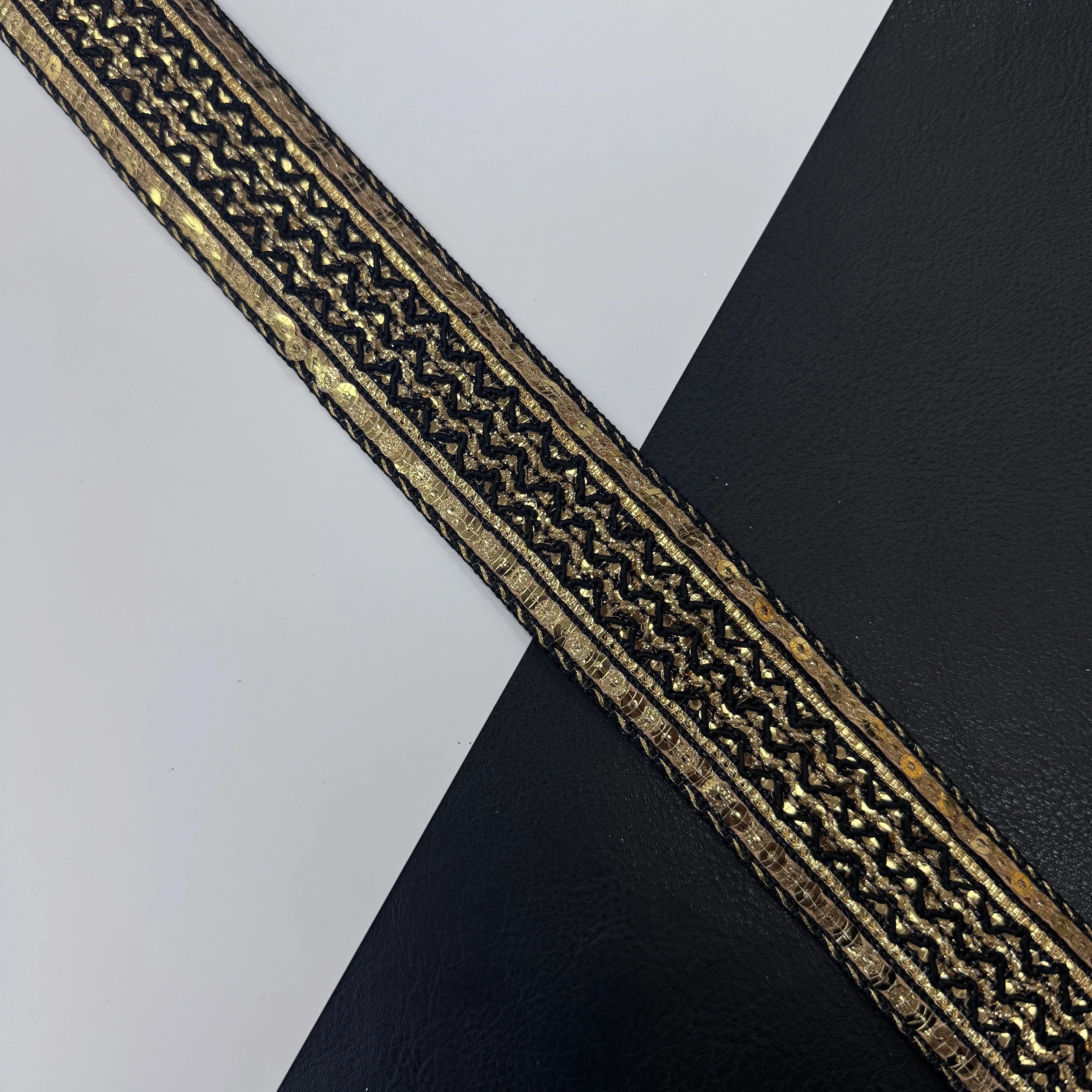 UC-LT-5917-GOLDEN BLACK (1).JPG