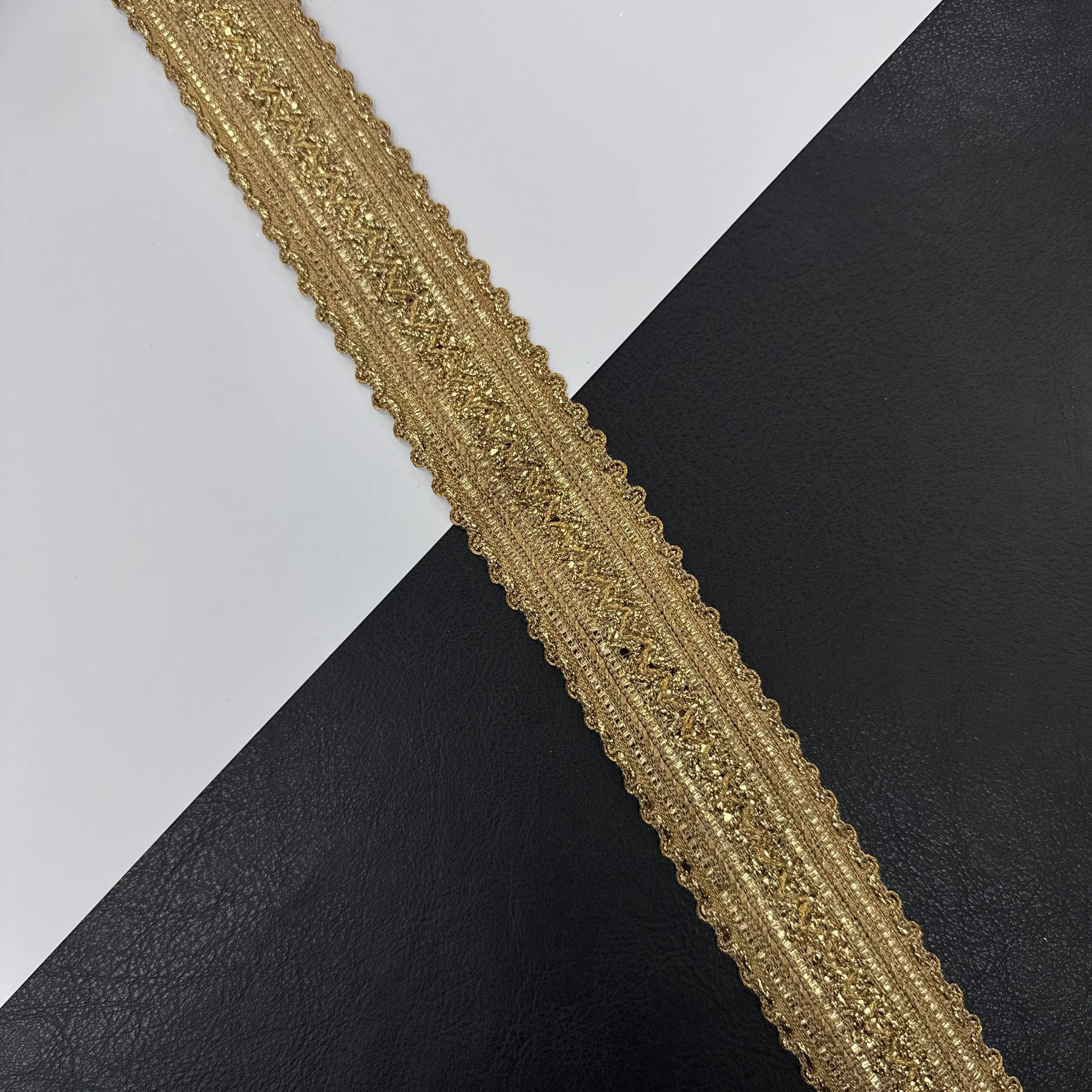 UC-LT-5916-GOLD (3).JPG