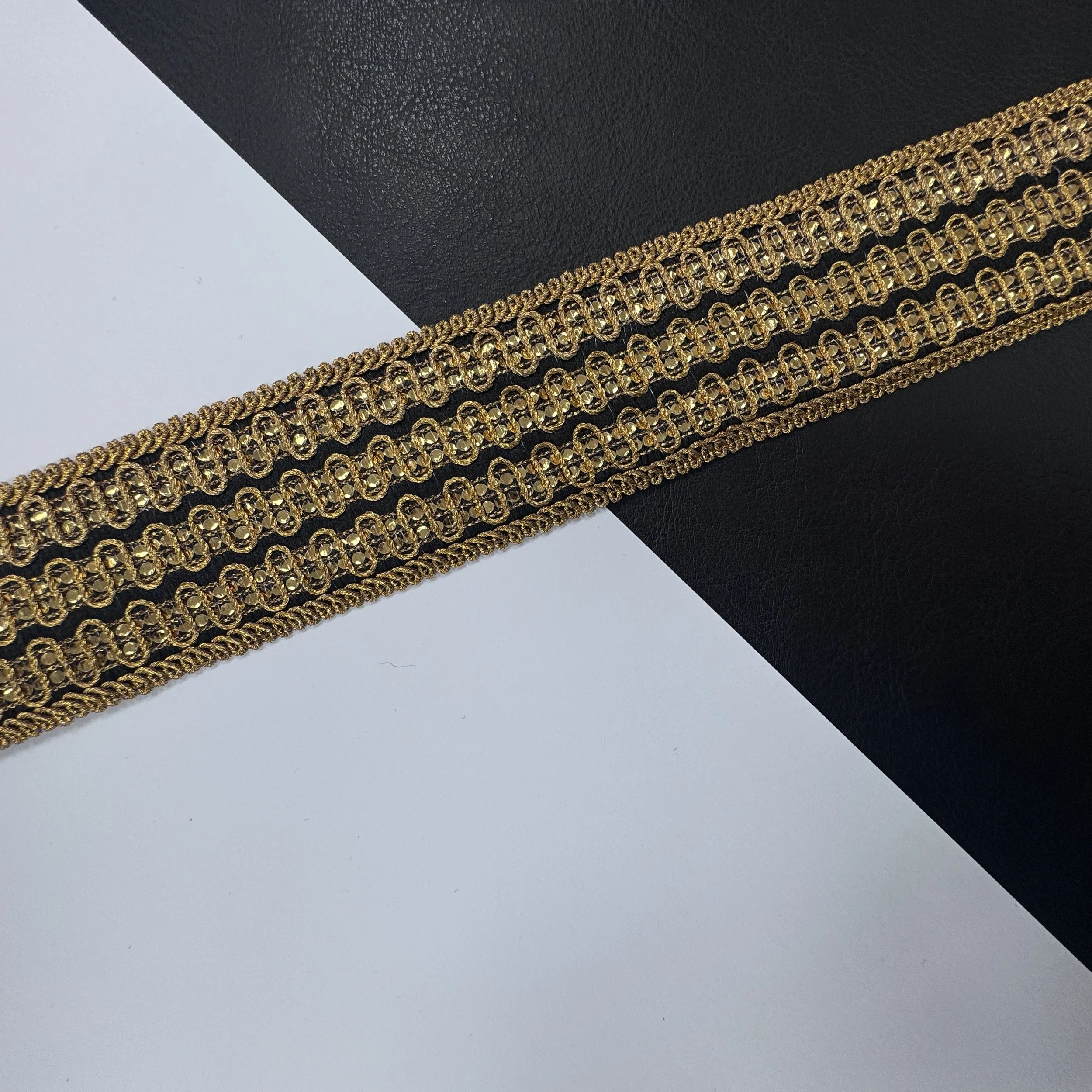 D#5403 - BLACK GOLDEN (4).JPG