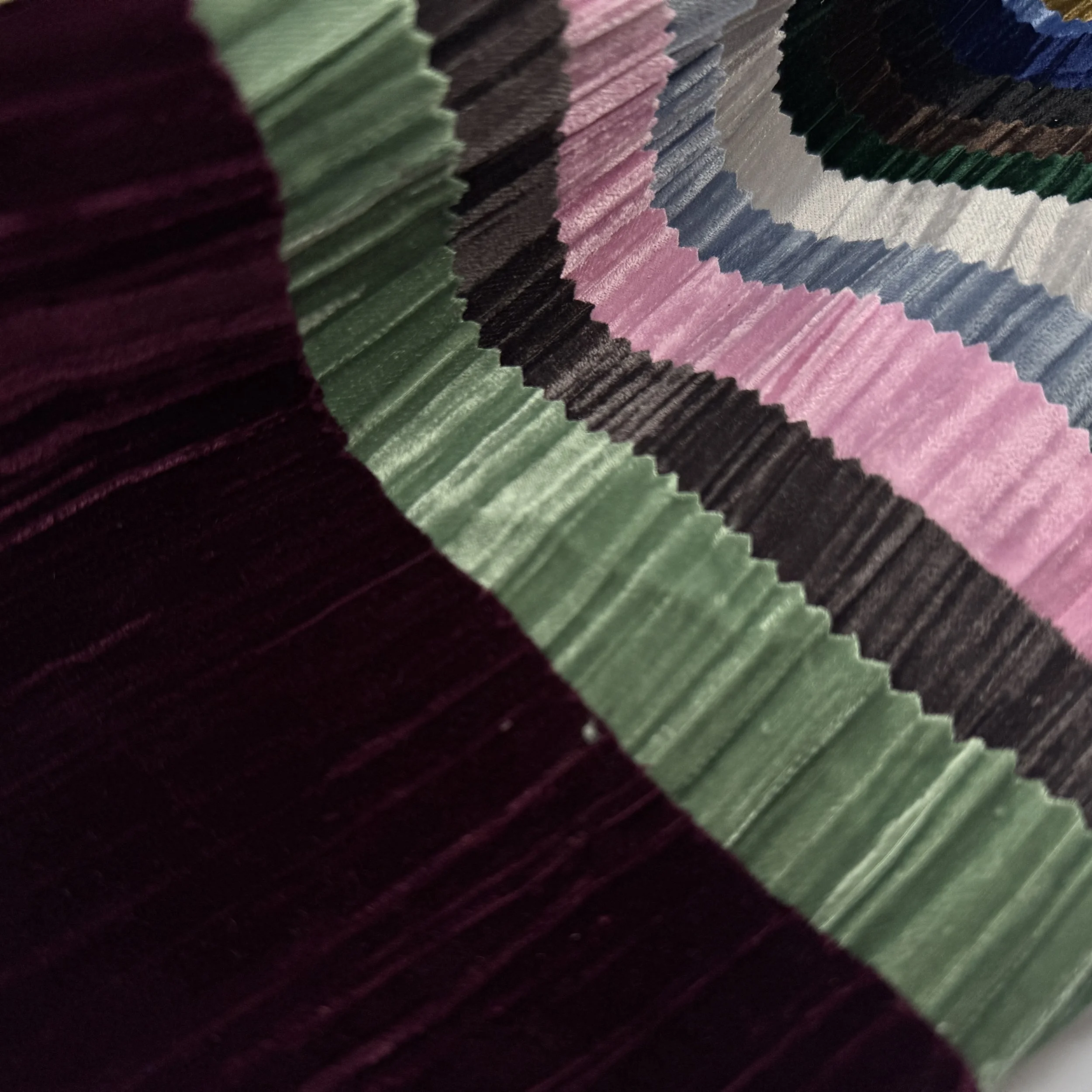 UC 5933 - ABSTRACT RAYON VLEVET (5).JPG