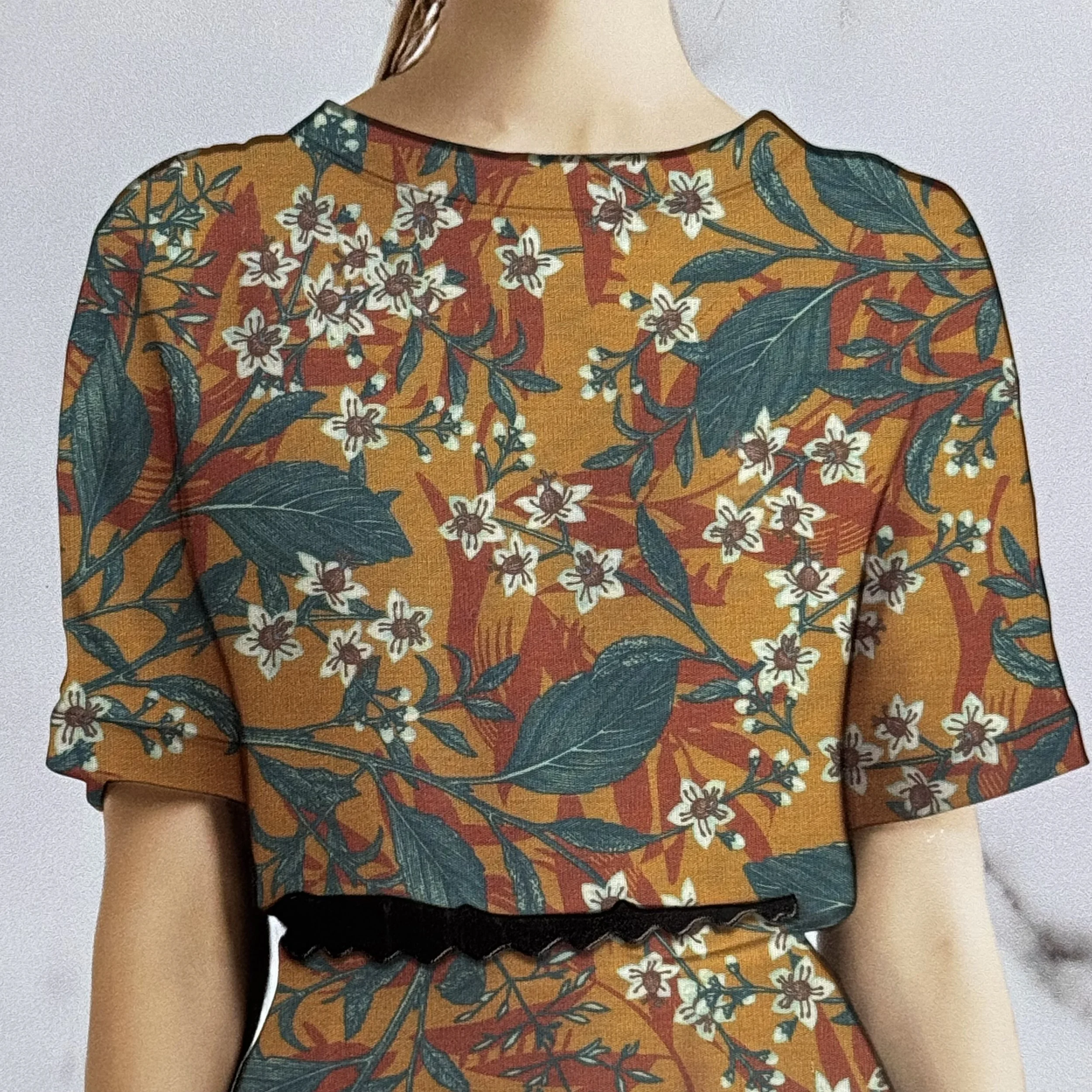 UC-5589C DSGN NO-4 COL NO-2 CTLG.JPG