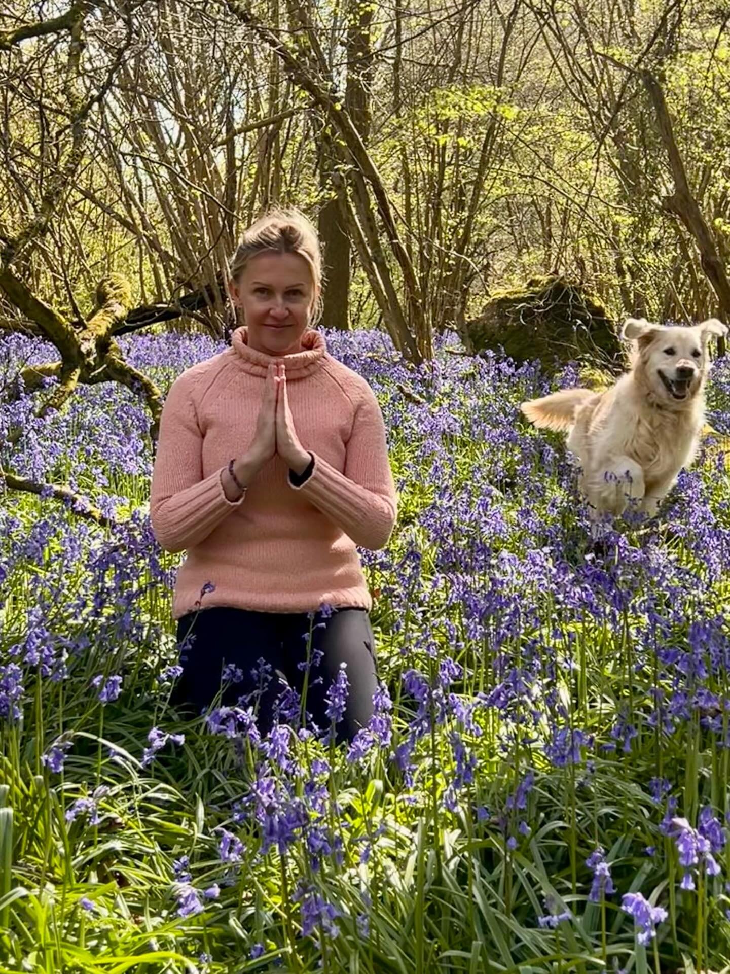 Last month  gratitude .. 🙏🫶

🫶Bluebells and happy  Mocha 🐕
🌼My sight to see the beauty around
🚶&zwj;♀️Spontaneous Sunday walks
☕️Coffee with my boys
🌸Blue sky and blossoms
❤️Stroll with  my parents 
🚂 Travels with my siblings
❄️Snow and skiin