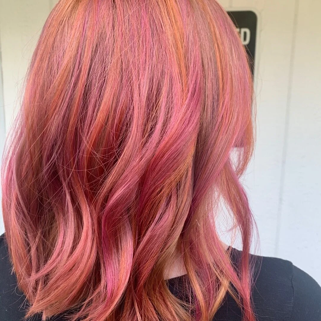 Strawberry Fields Forever🍓⁠
⁠
Delicious waves of strawberry and tangerine.  So pretty and so fun!
