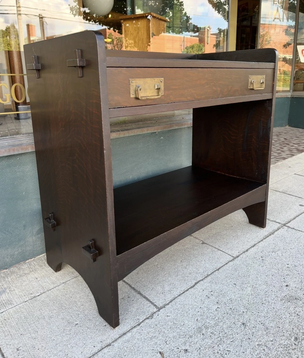 Arts and crafts furniture